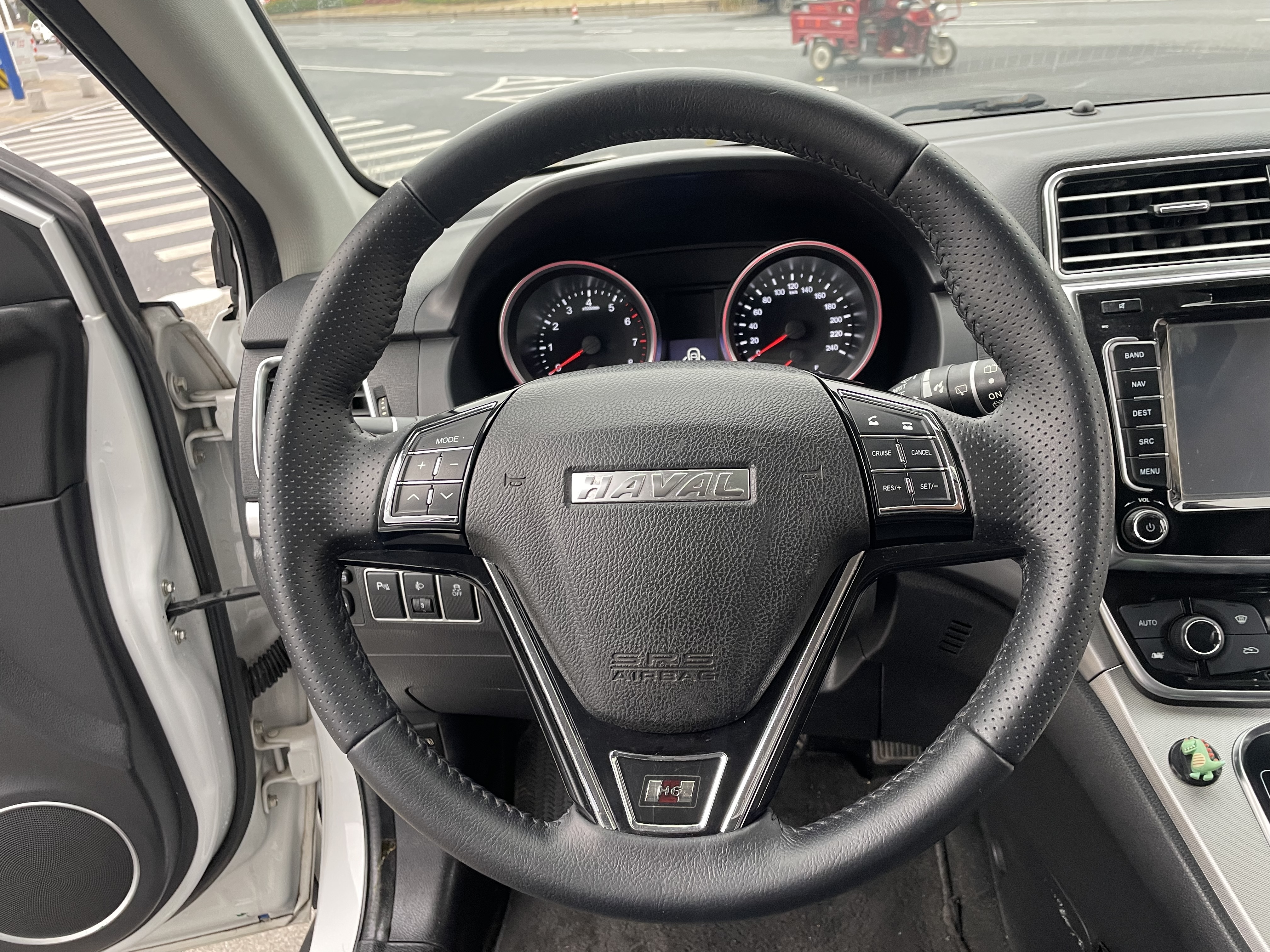 Haval H6 2016 car image #12