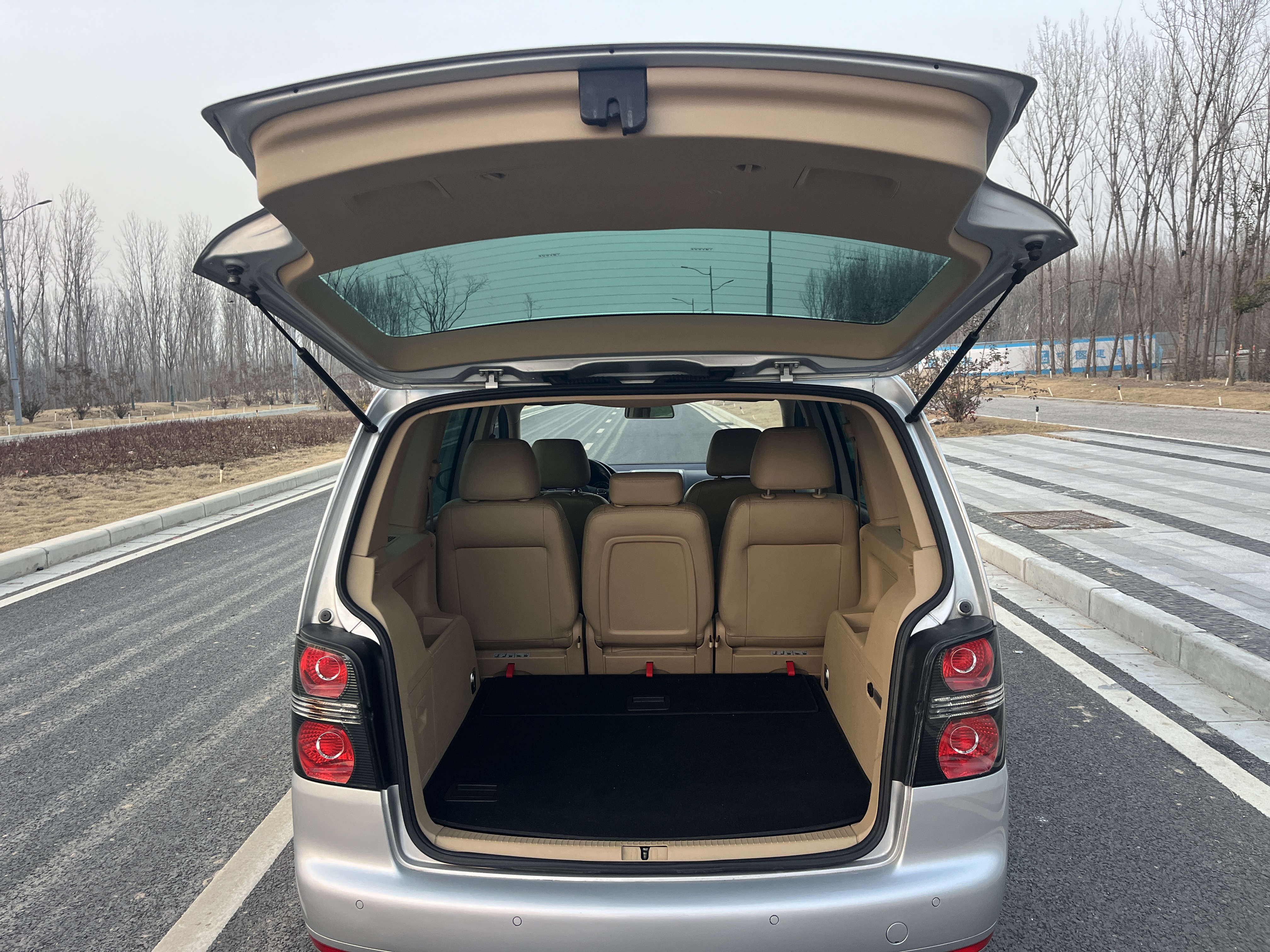 Volkswagen Touran 2013 #12 Volkswagen Touran 2013 car image #12