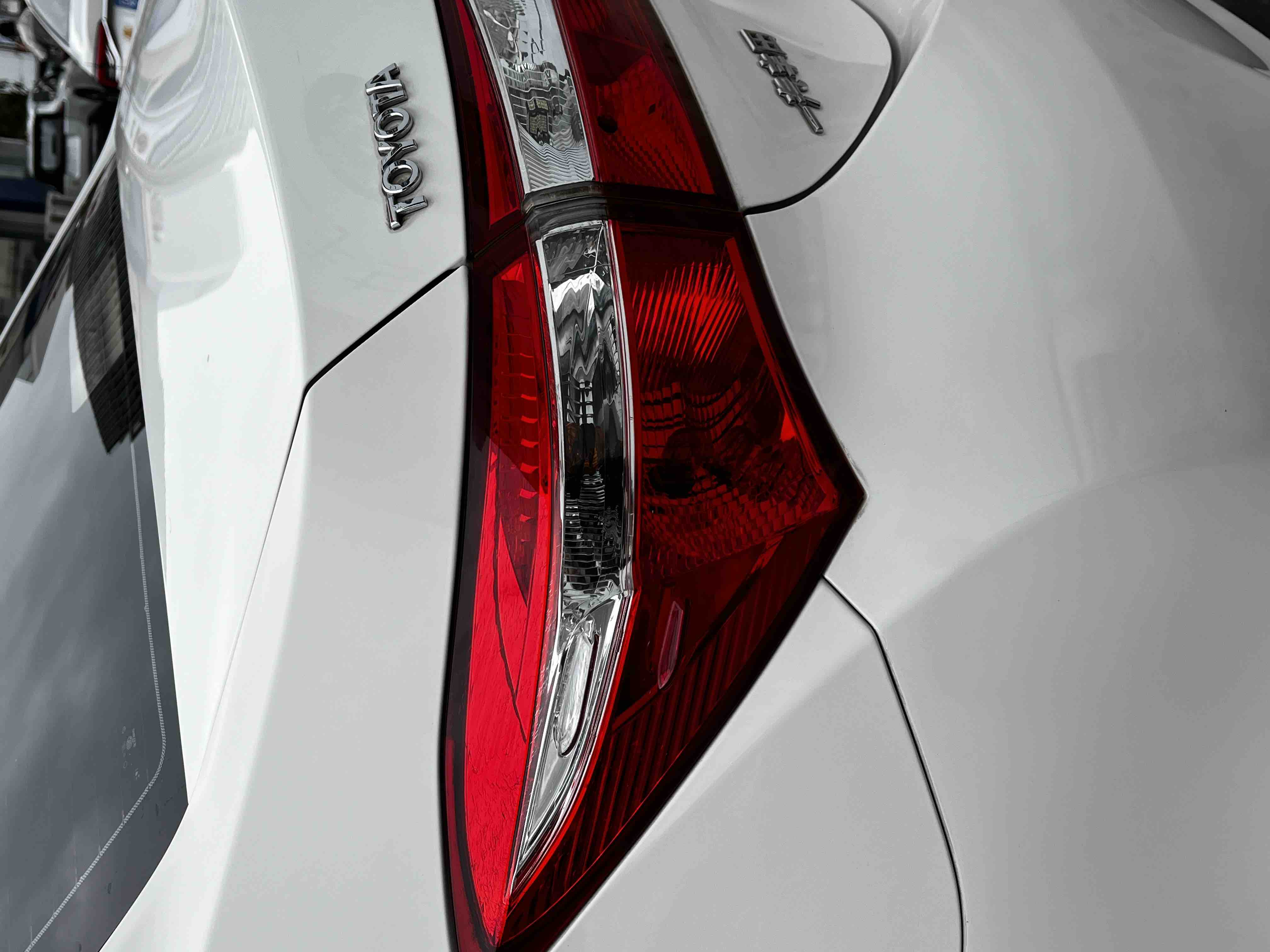 Corolla 2017 car image #12