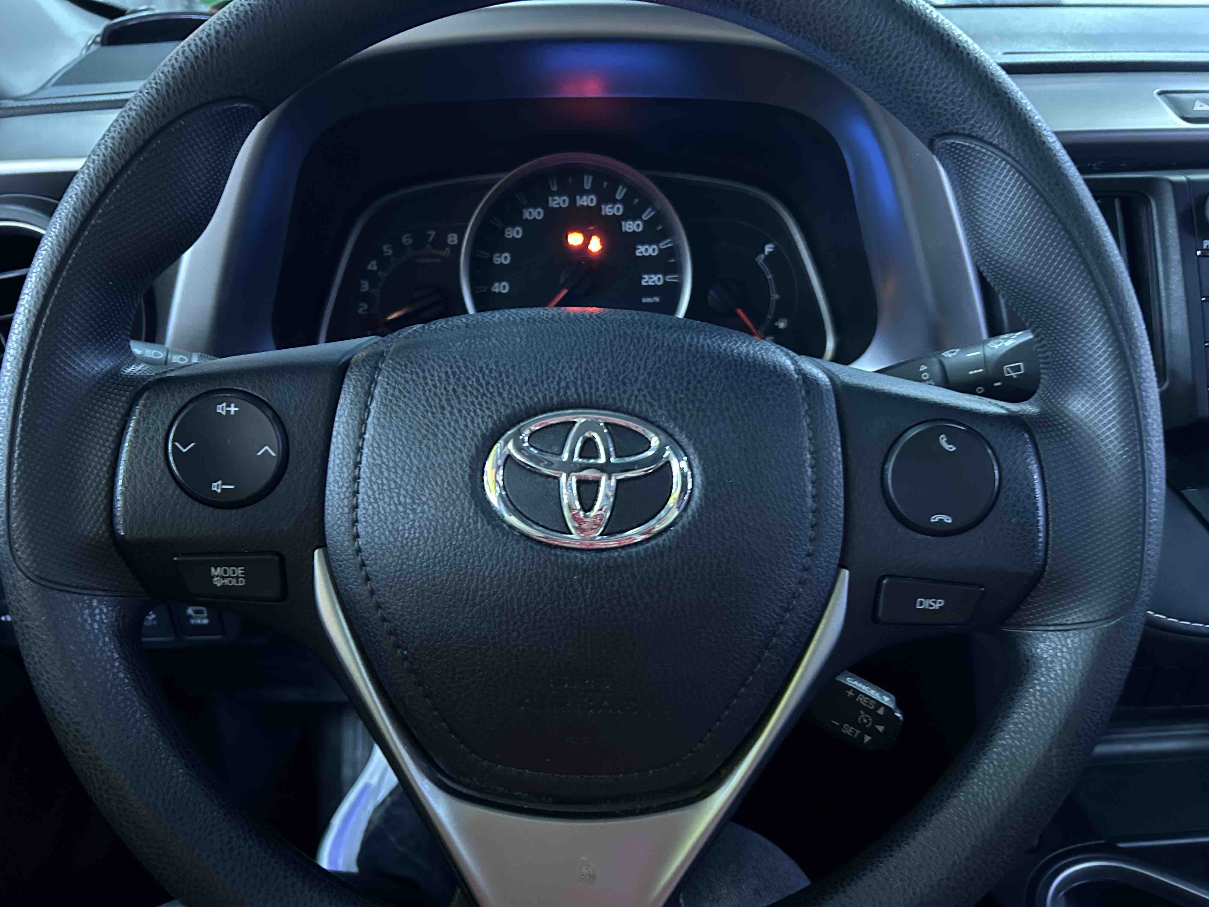 Toyota RAV4 2017 car image #12