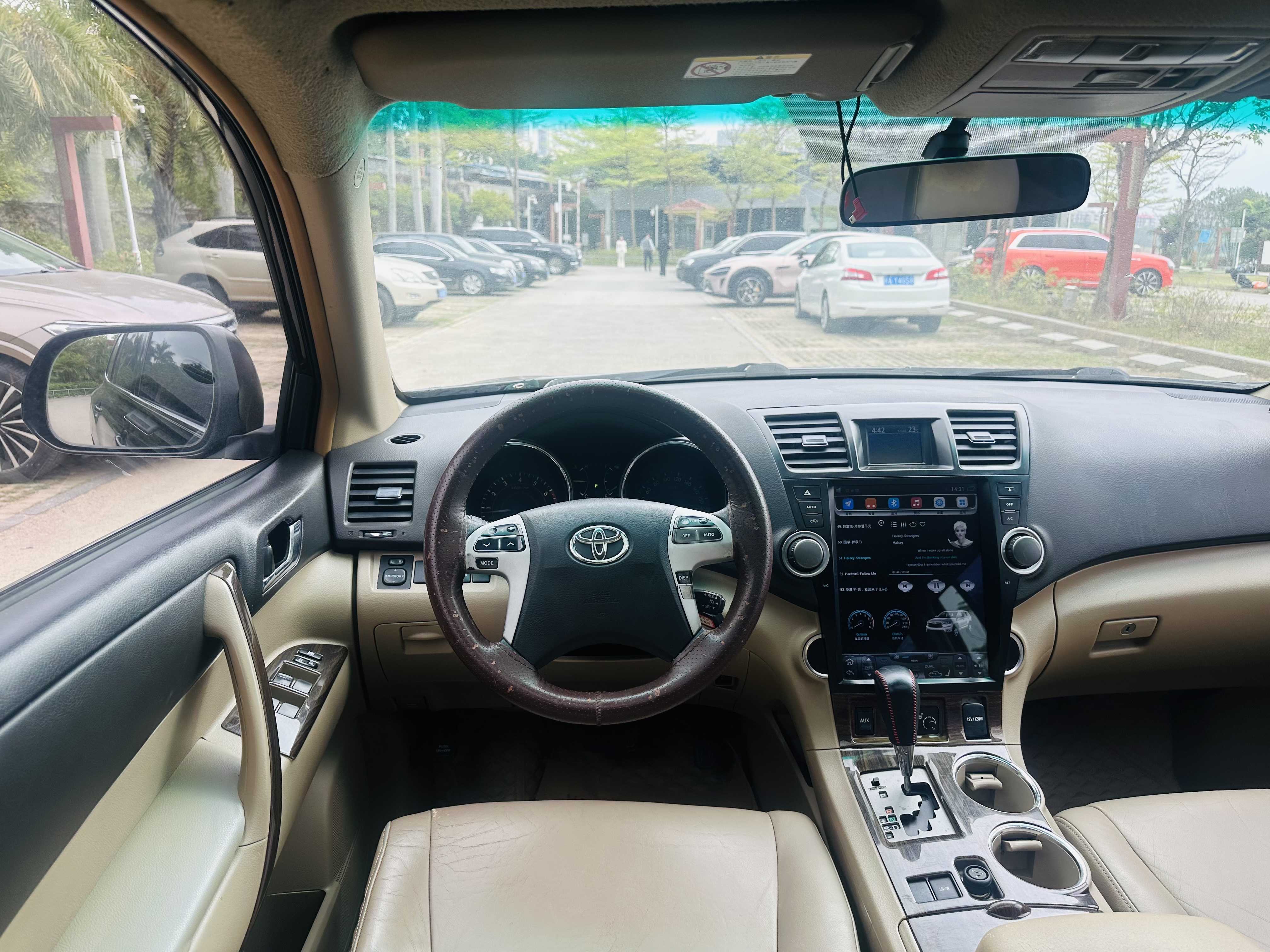 Toyota Highlander 2010 image de voiture #12