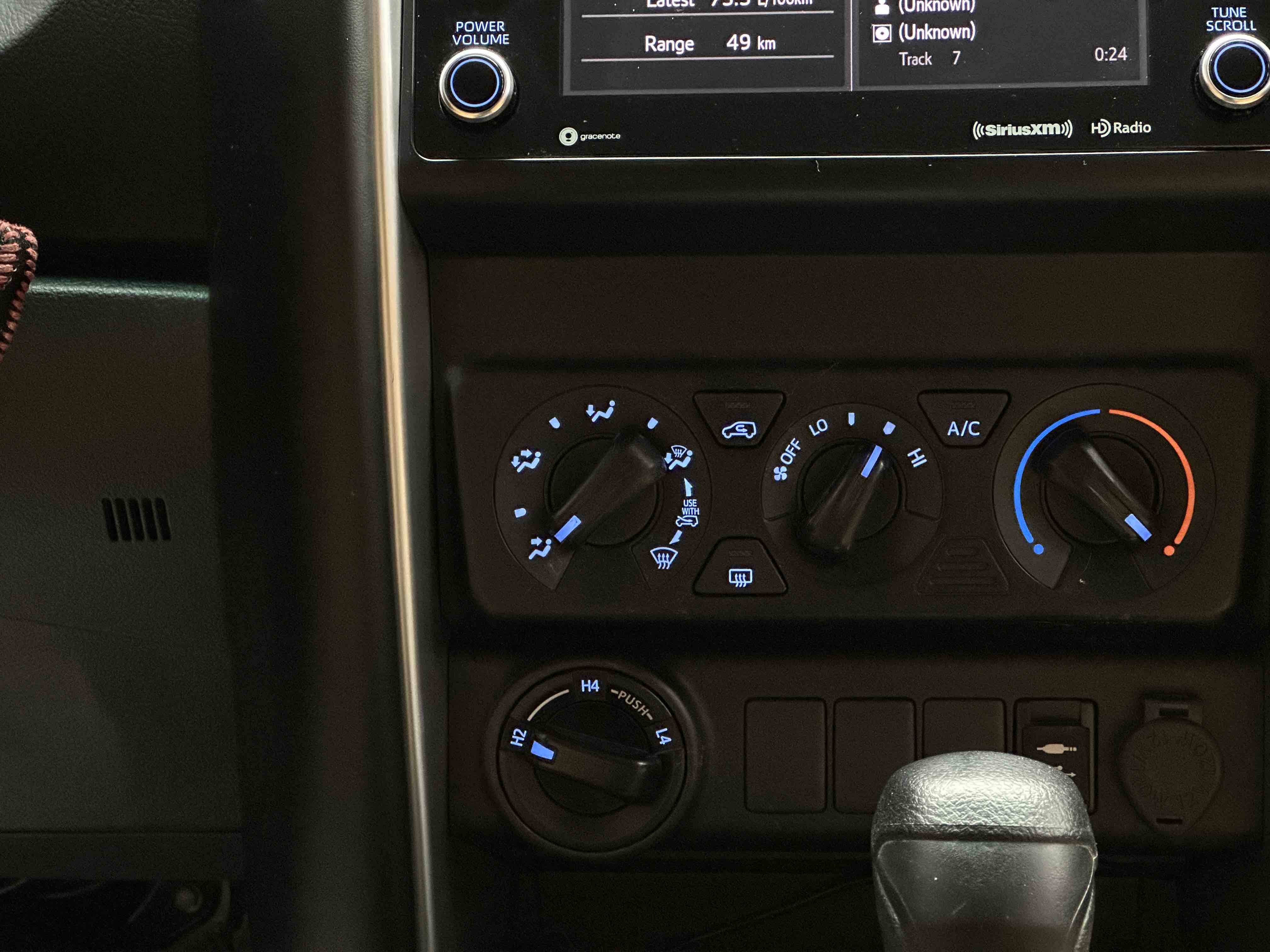 Toyota Fortuner 2019 #12 Toyota Fortuner 2019 car image #12