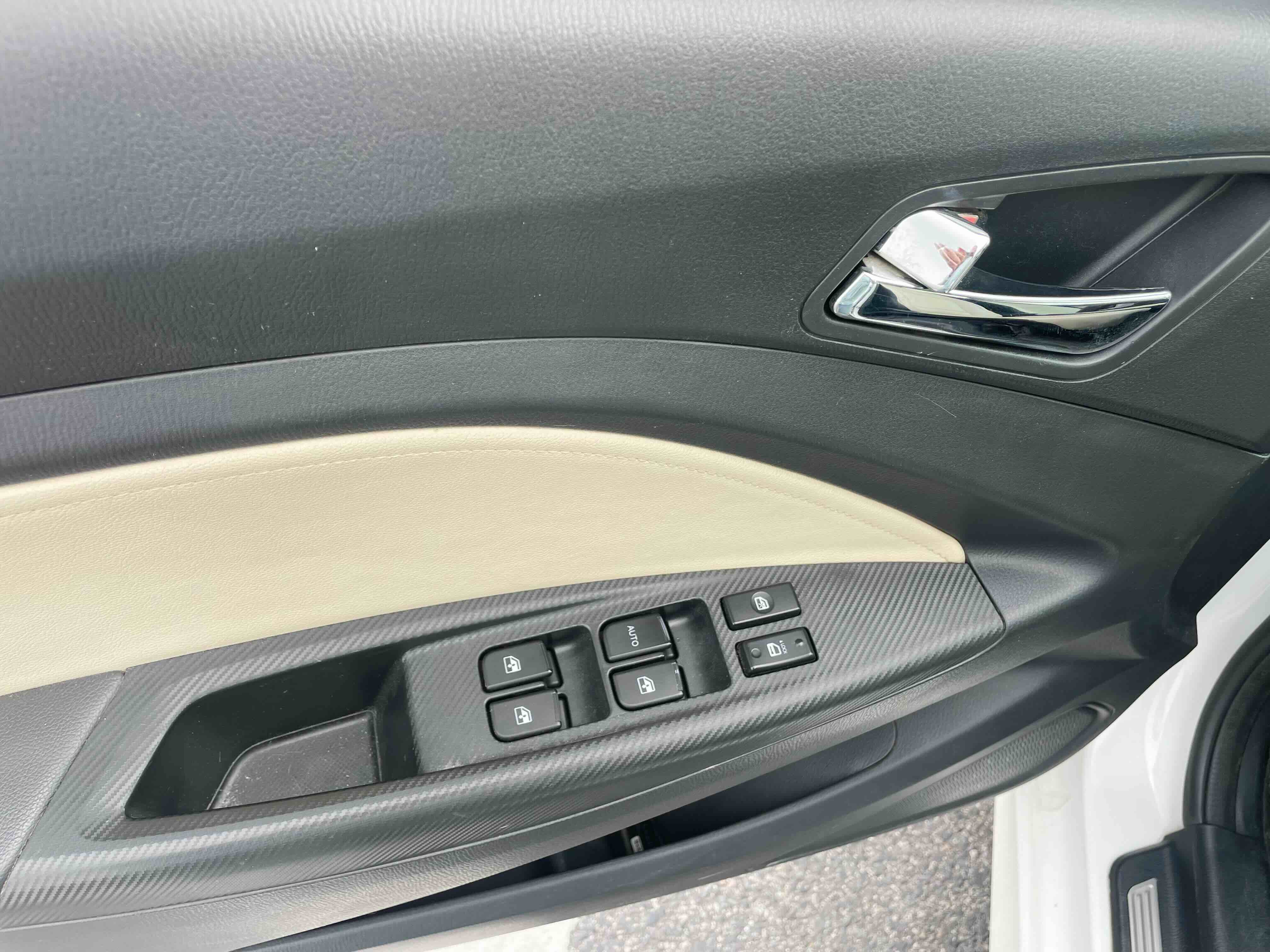 Changan Alsvin V7 2015 car image #12