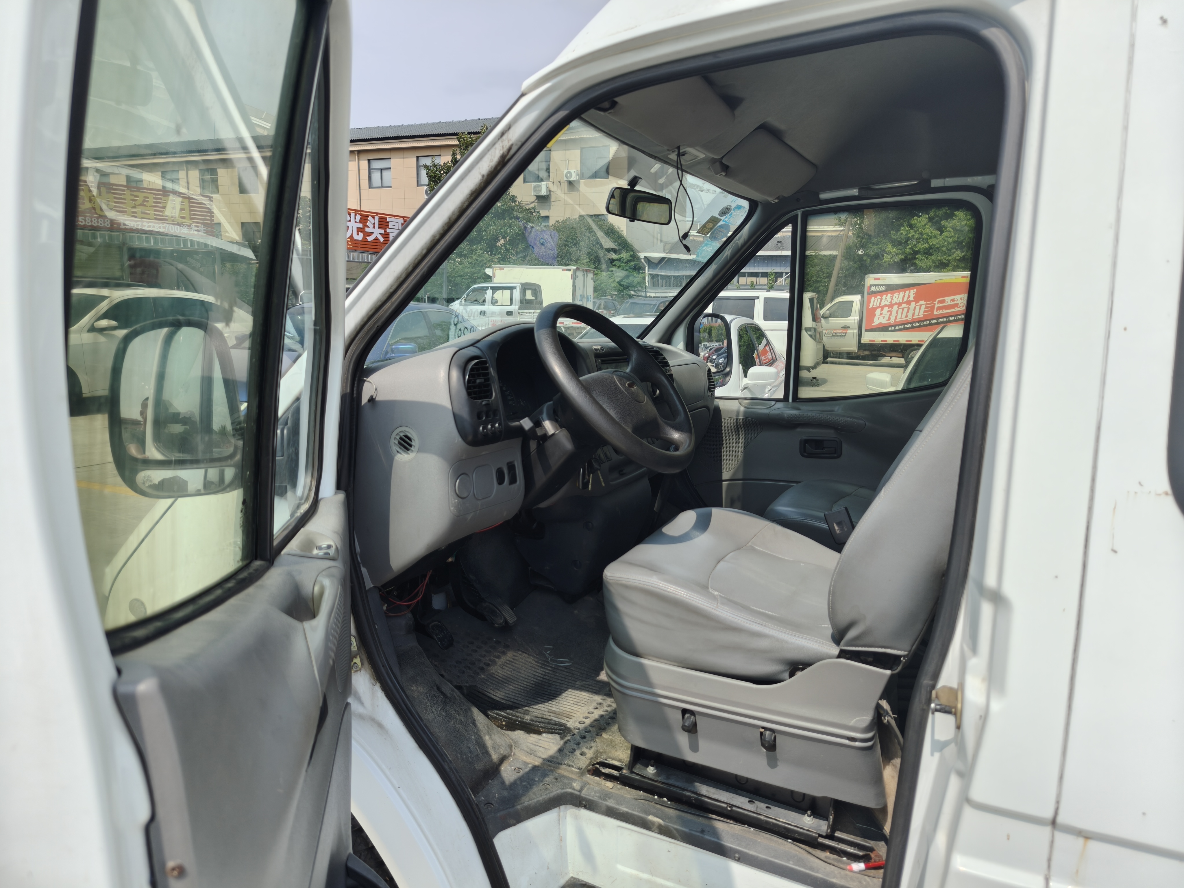 Ford Transit Classic 2016 #12 Ford Transit Classic 2016 car image #12