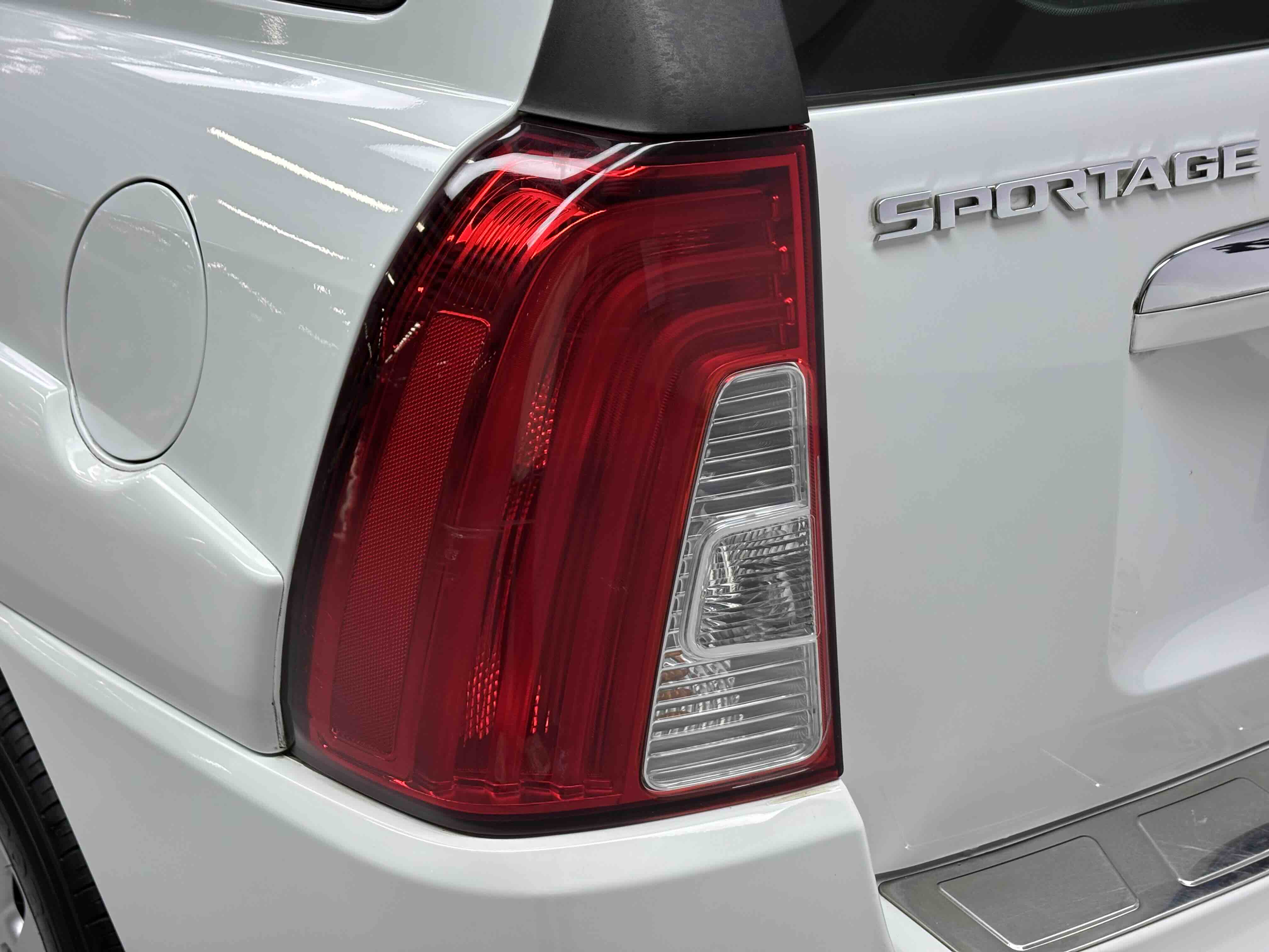 Kia Sportage 2015 immagine di auto #12