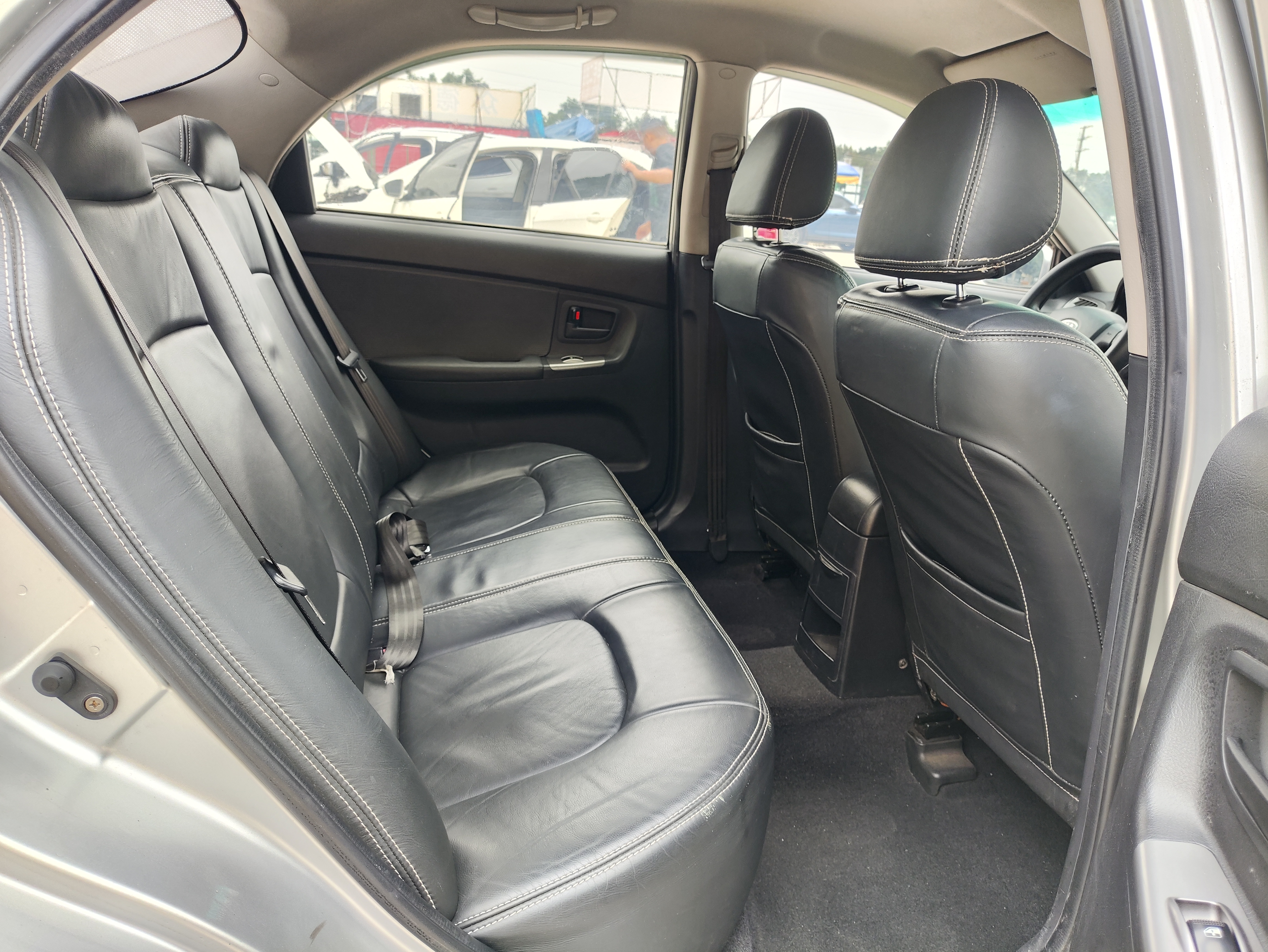 Kia Cerato 2010 imagen de coche #12