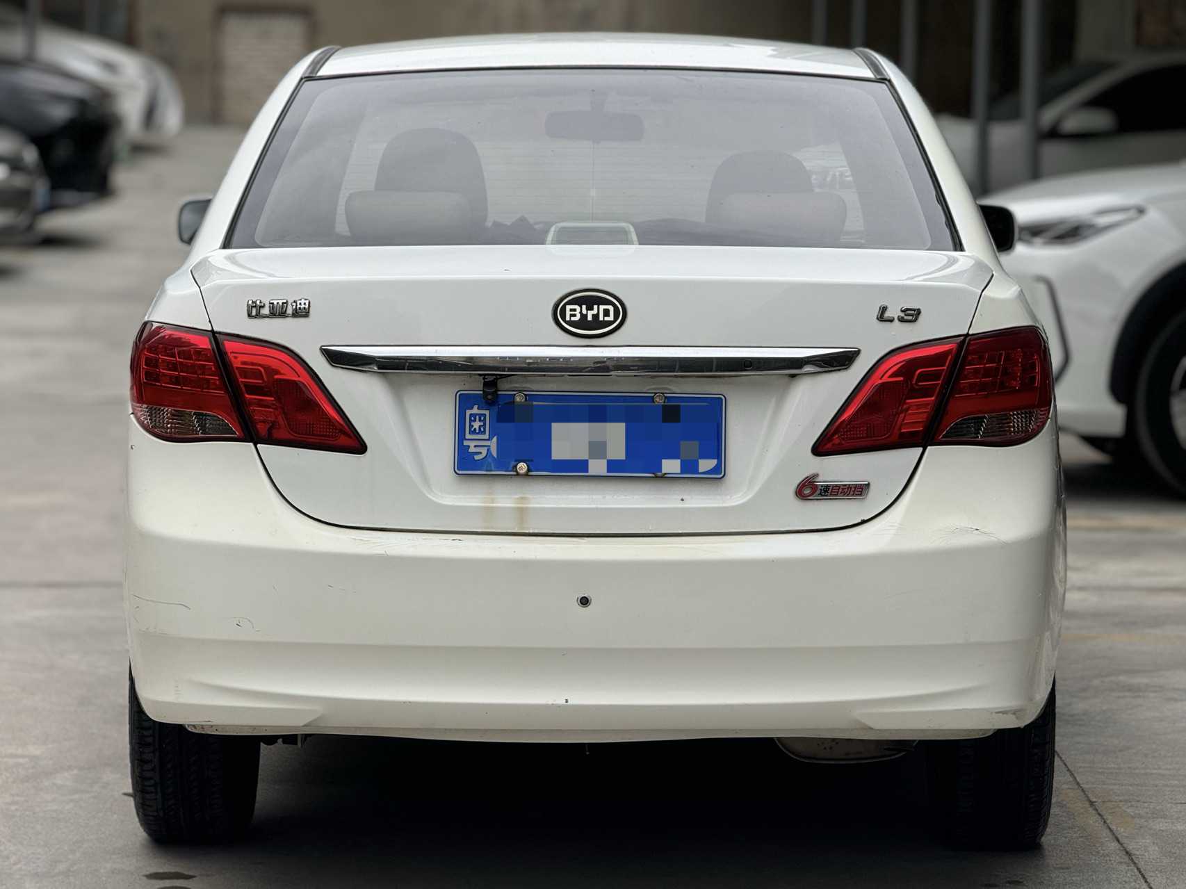 BYD L3 2013 car image #12