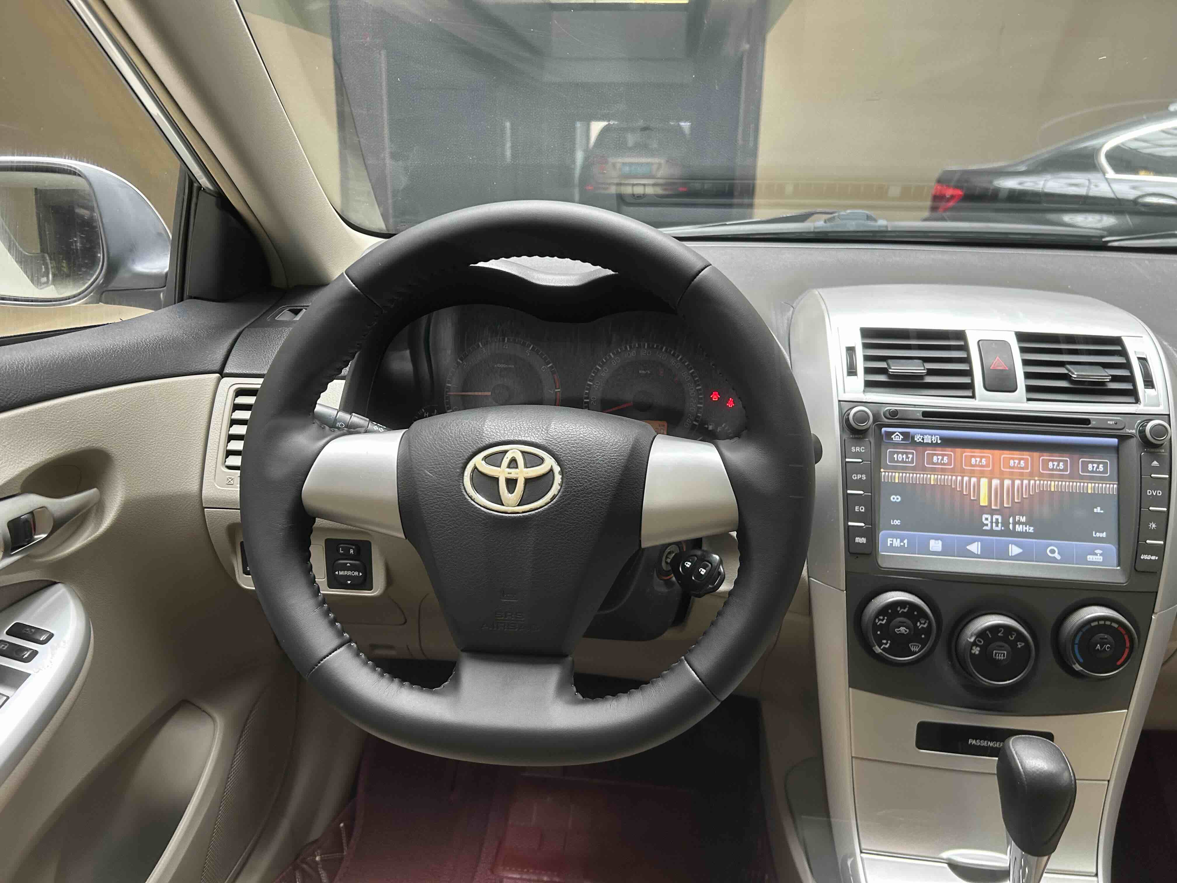 Toyota Corolla 2012 #12 Toyota Corolla 2012 car image #12
