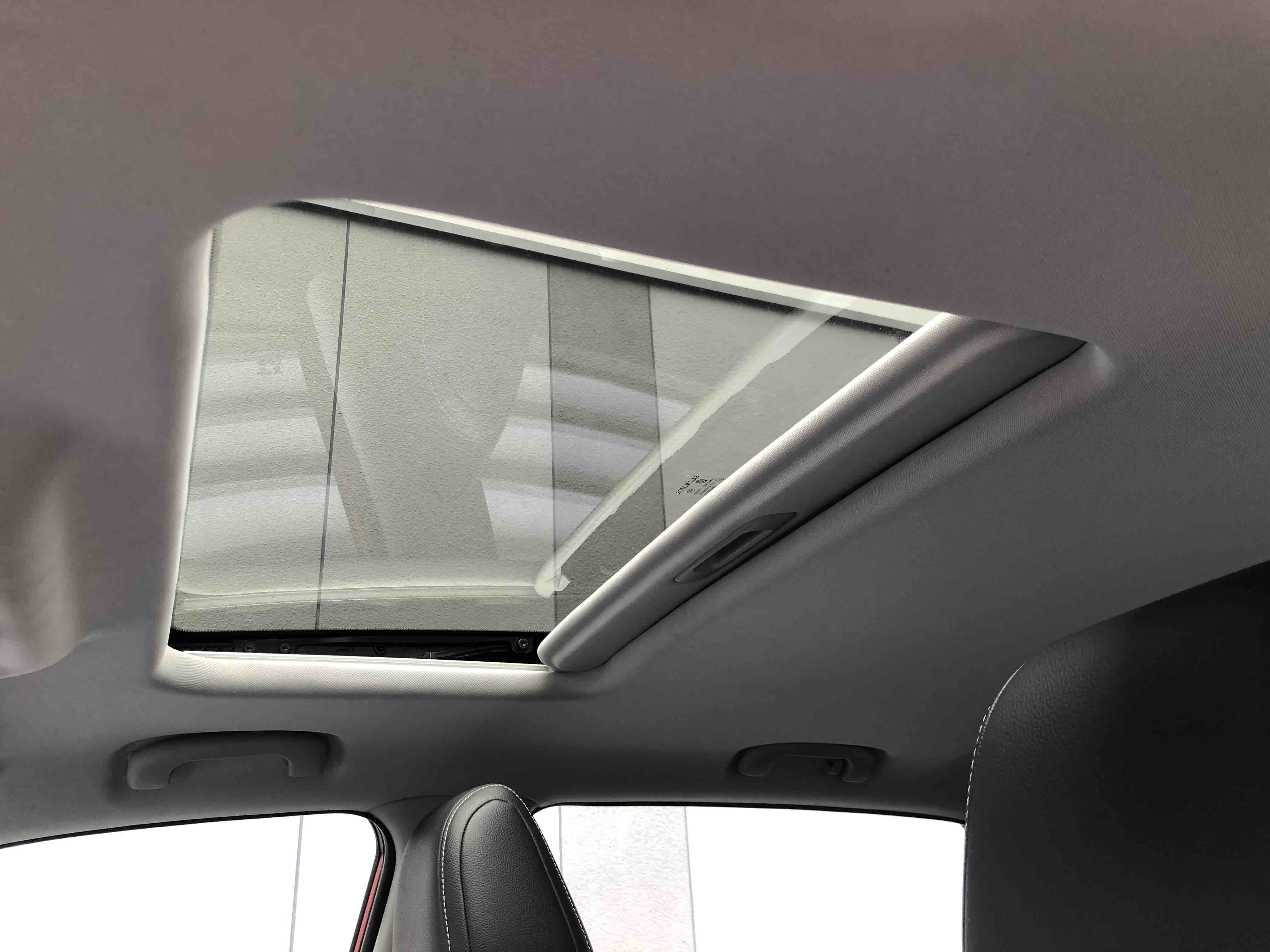 MG GS 2017 car image #12