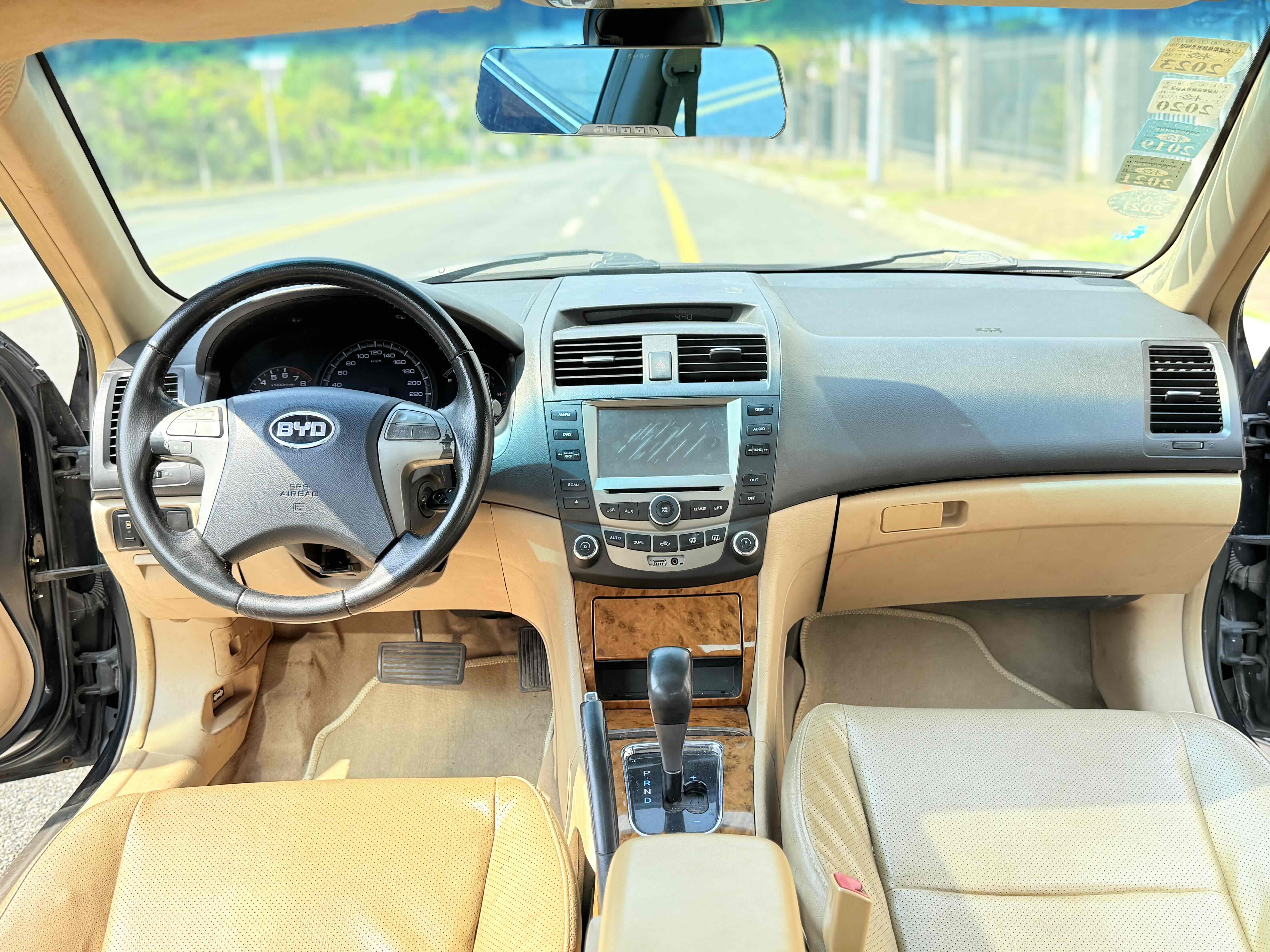 BYD F6 2010 car image #12