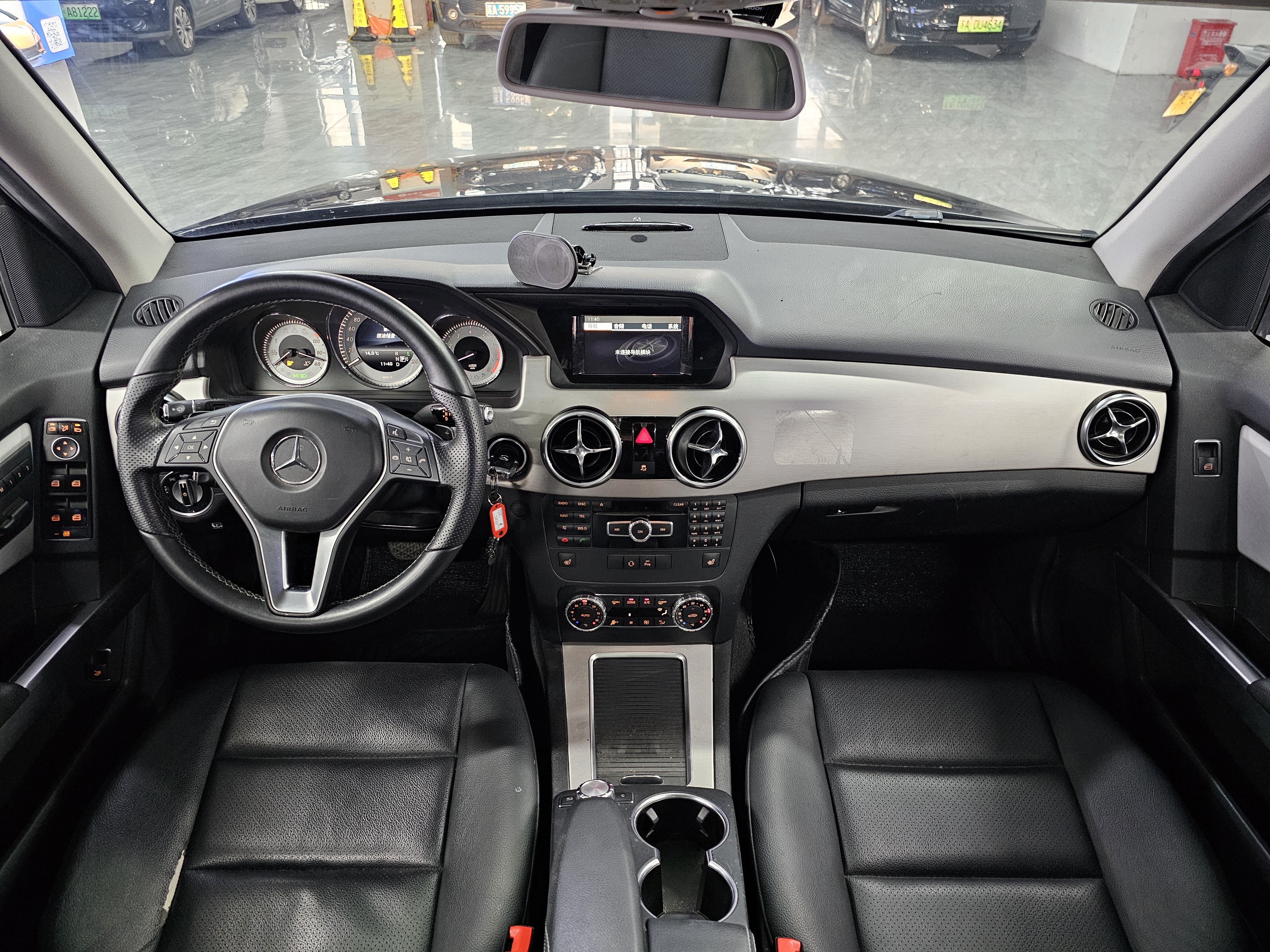 Mercedes-Benz GLK Class 2014 car image #12