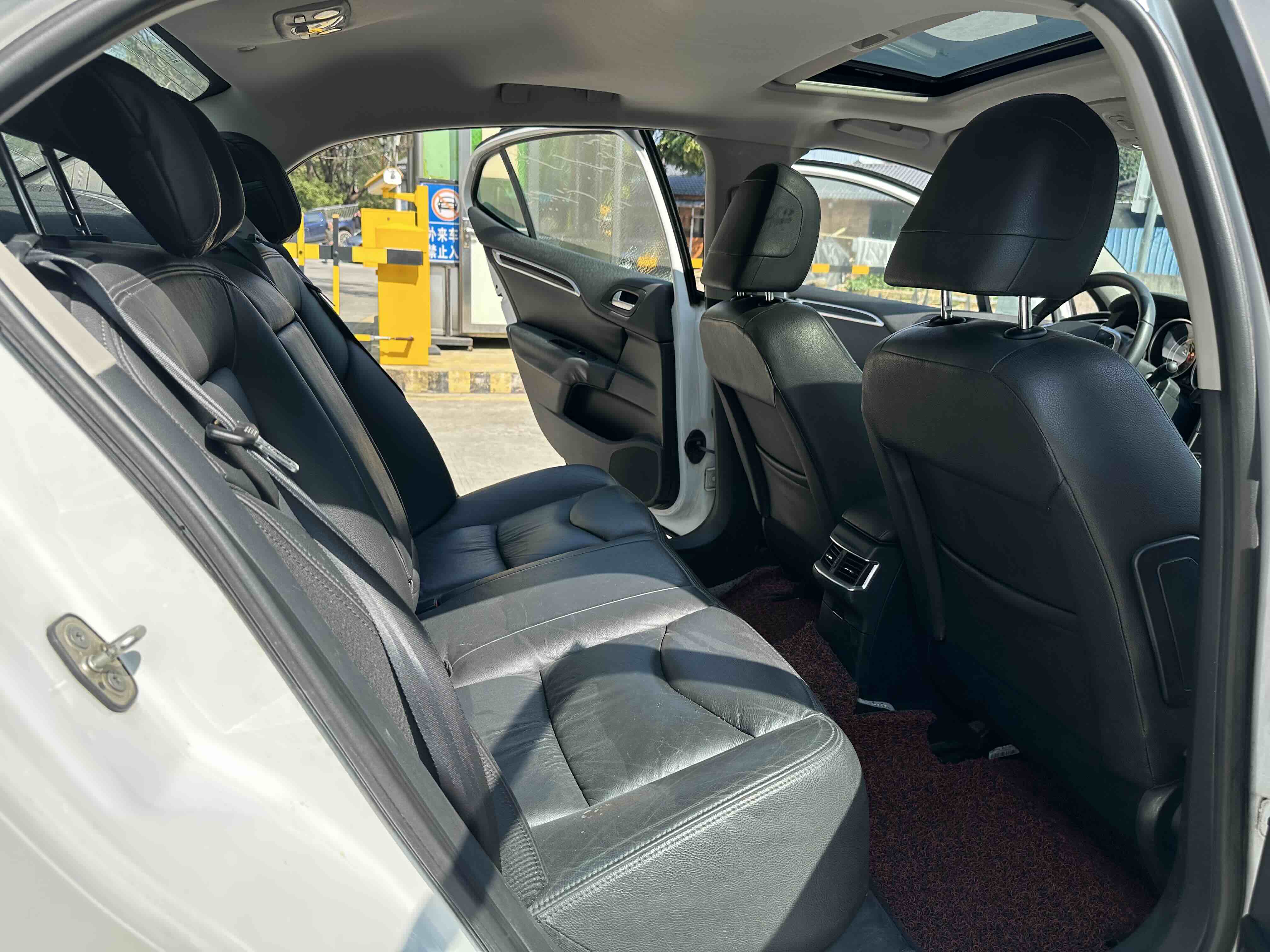 Citroen C4L 2014 #12 Citroen C4L 2014 immagine di auto #12