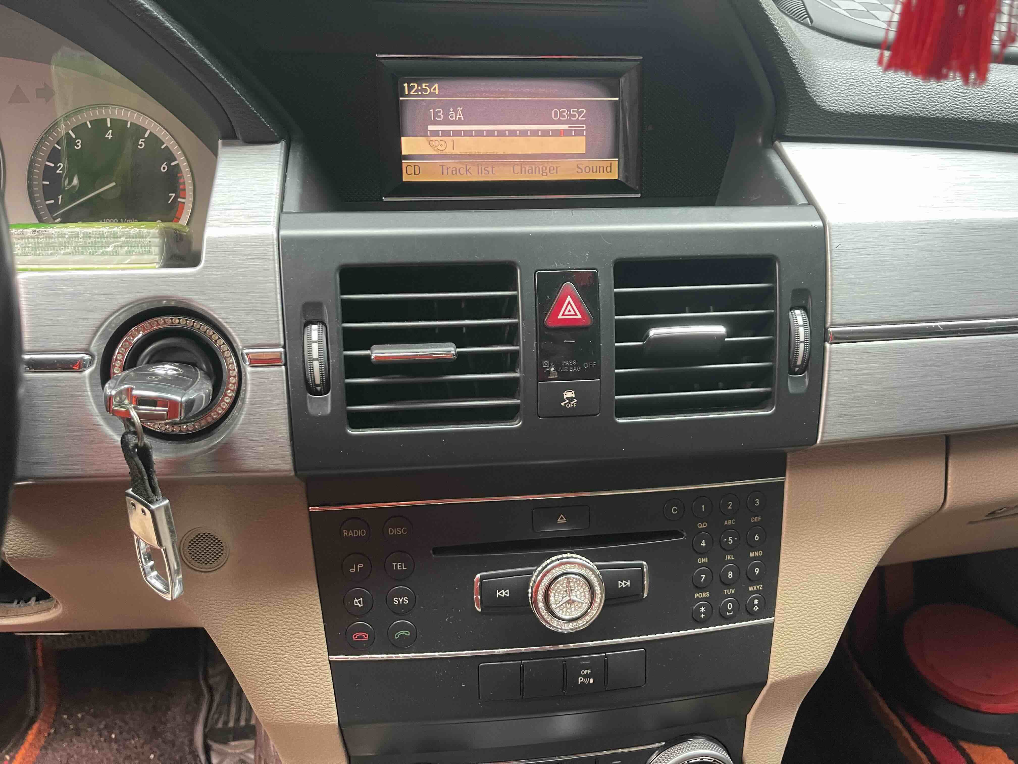 Mercedes-Benz GLK Class (Imported) 2011 immagine di auto #12