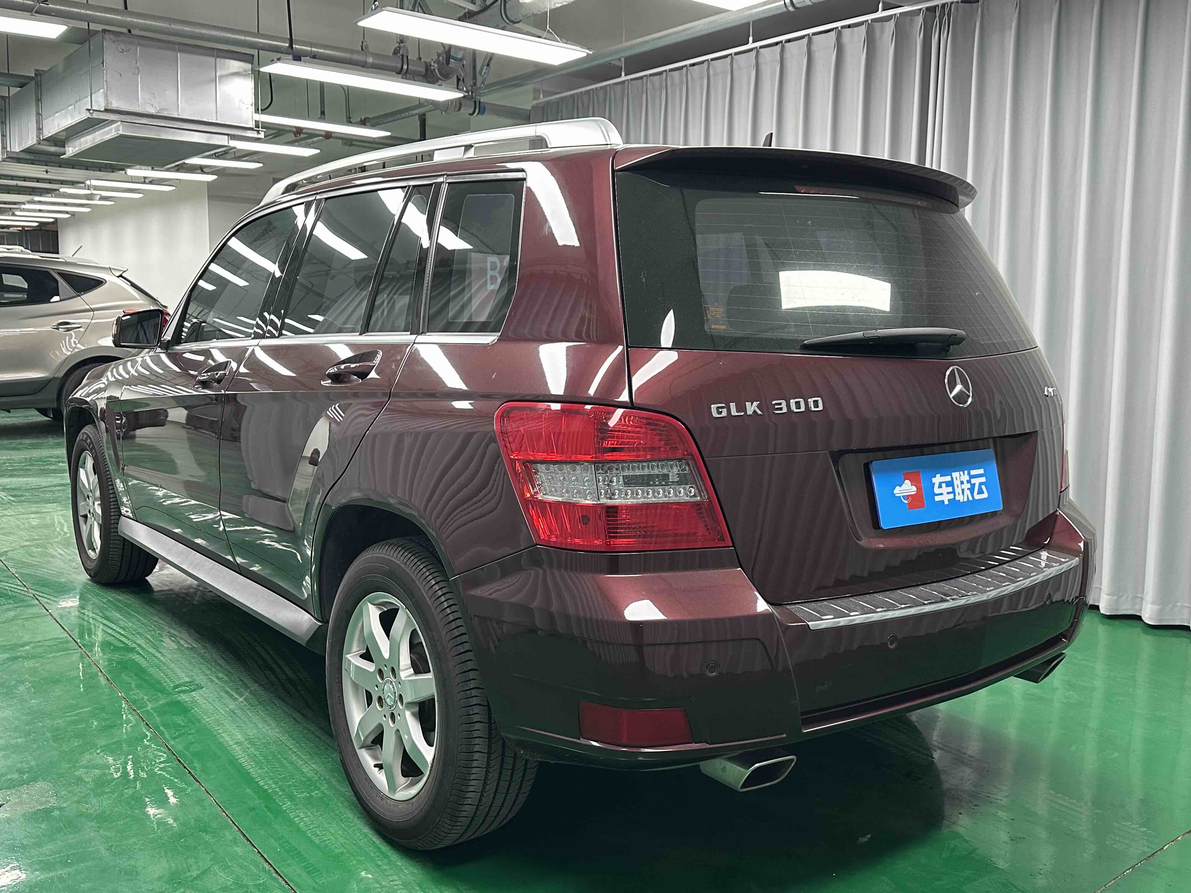 Mercedes-Benz GLK Class (Imported) 2010 car image #12