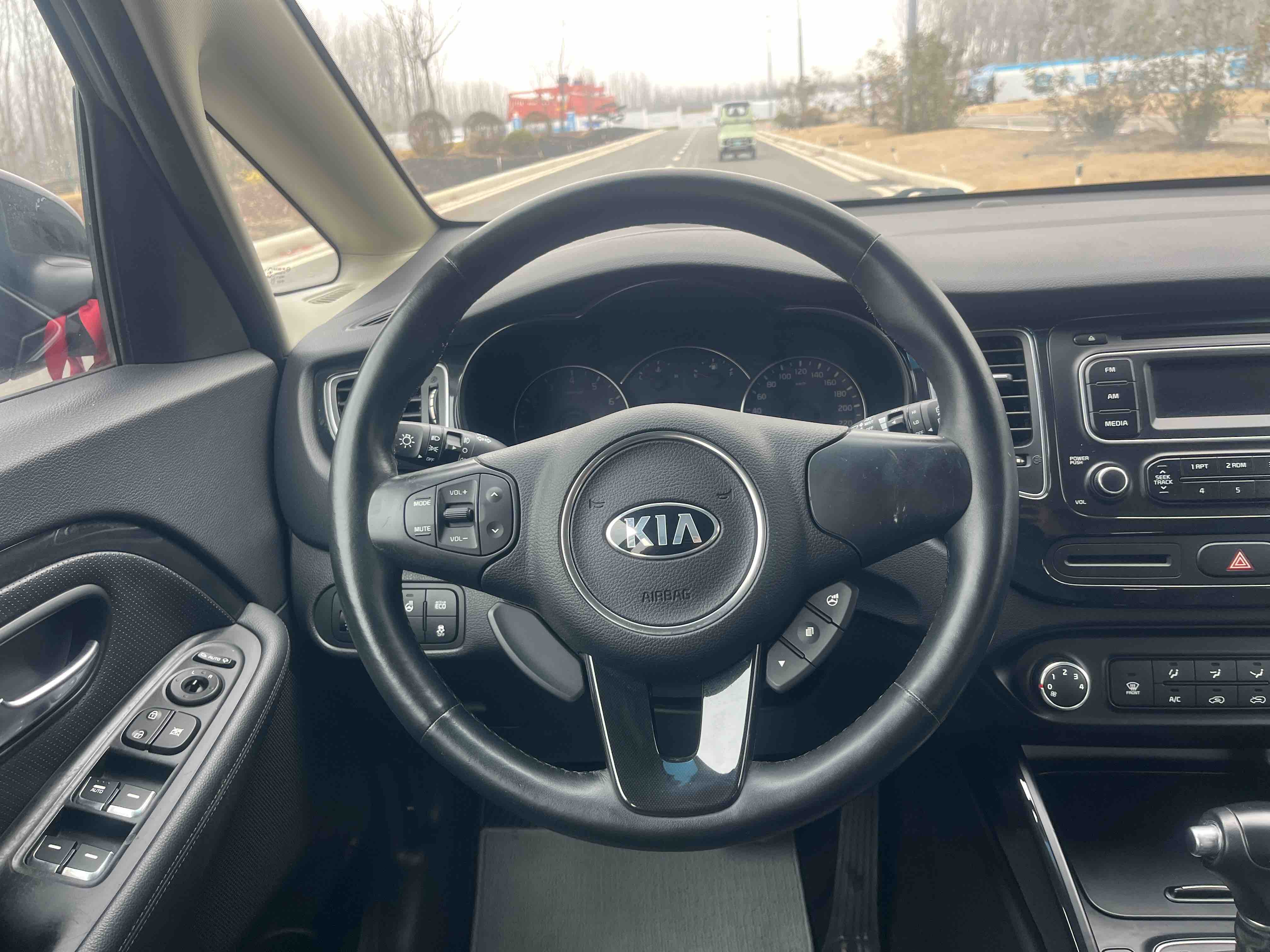 起亚 佳乐 2014 汽车图片 #12