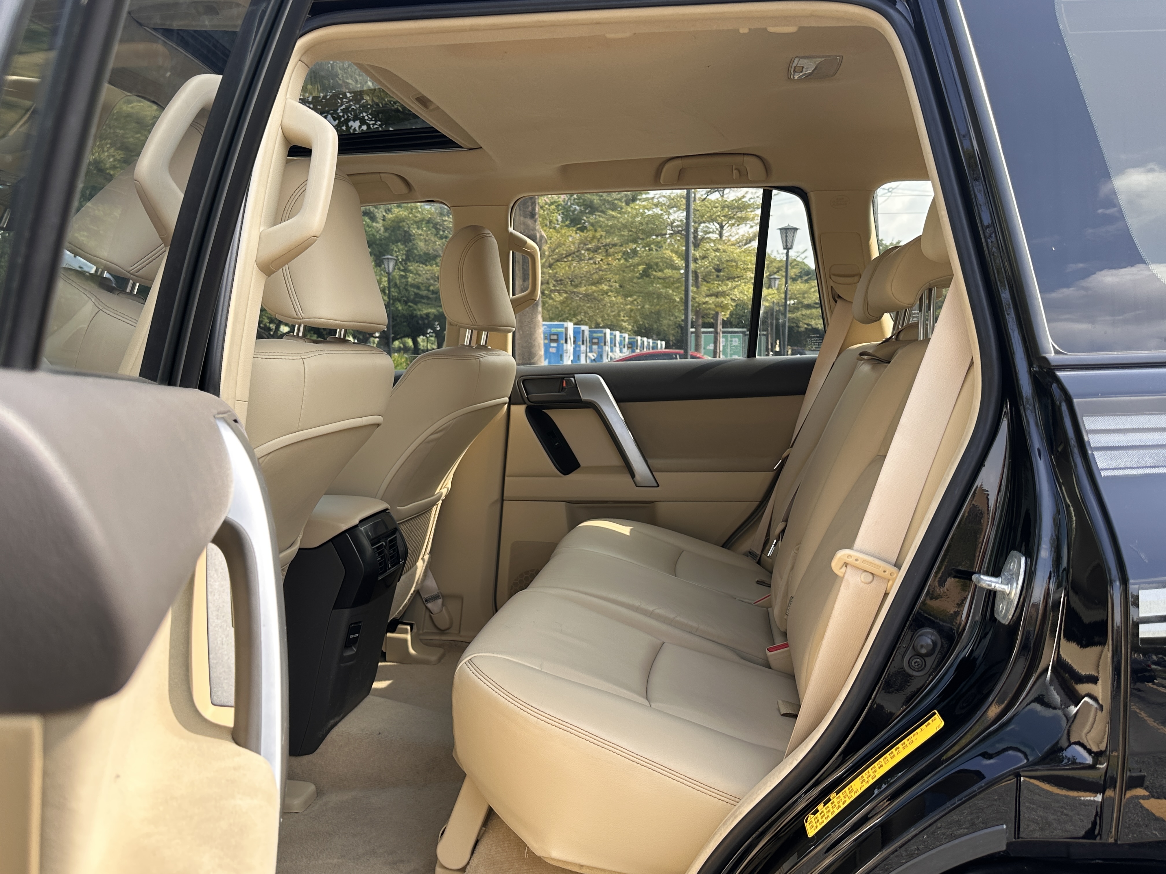 Toyota Prado (Imported) 2015 car image #12