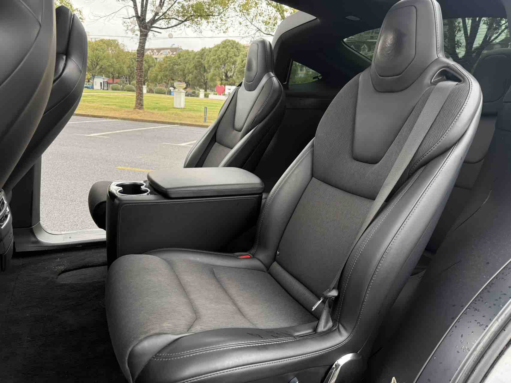 特斯拉 Model X 2018 汽车图片 #12