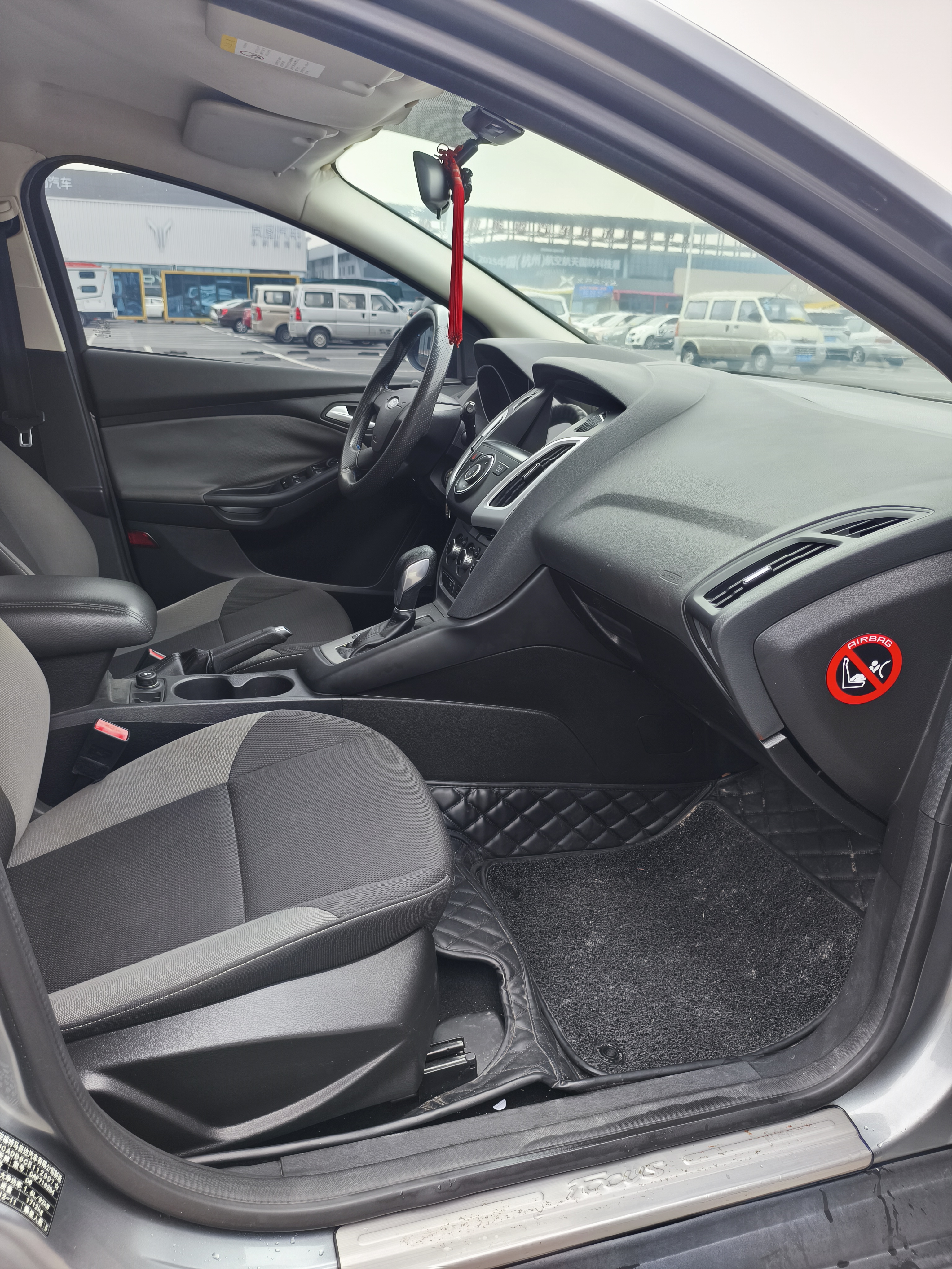 Ford Focus 2012 image de voiture #12