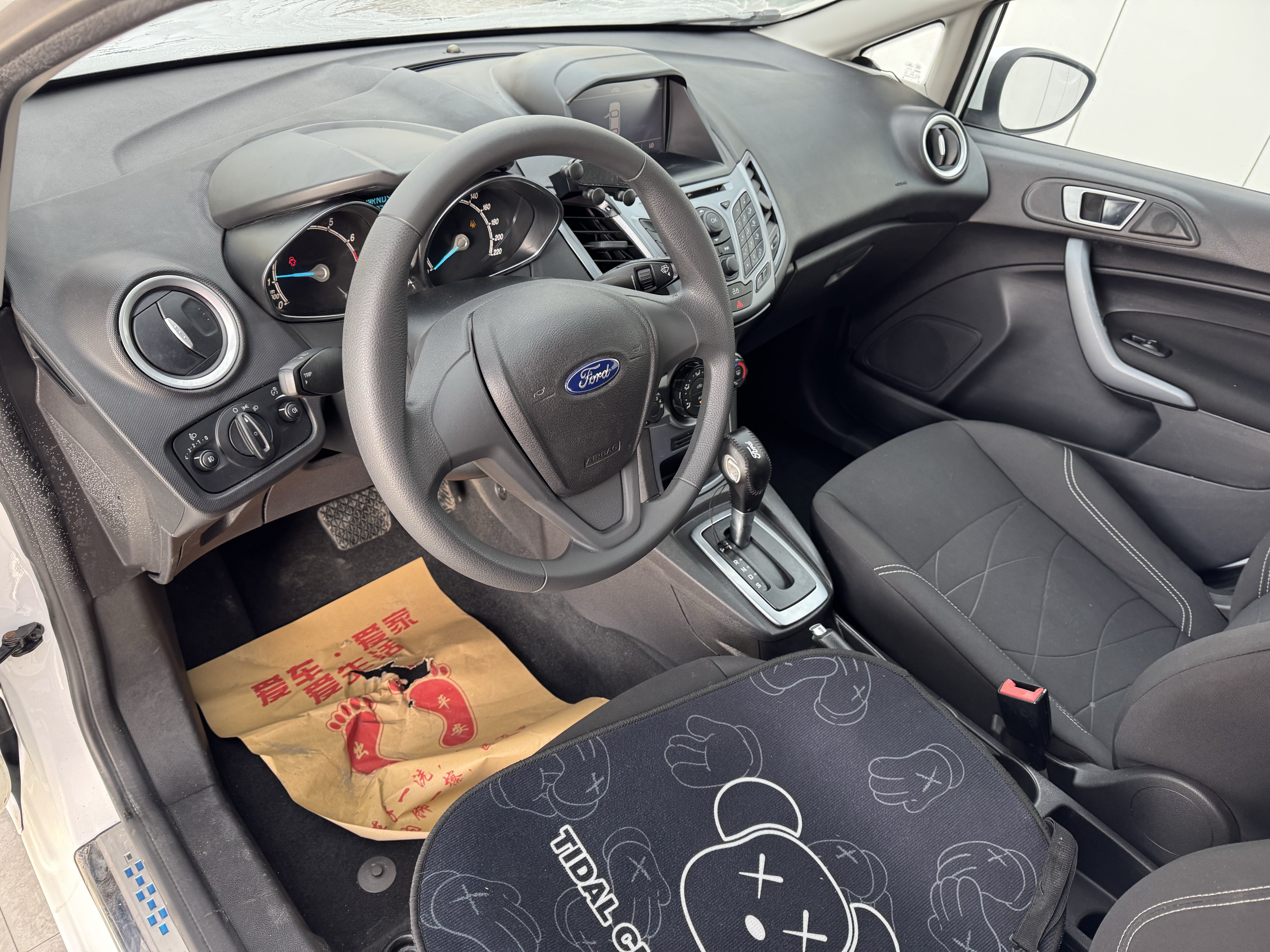 Ford Fiesta 2014 #12 Ford Fiesta 2014 car image #12