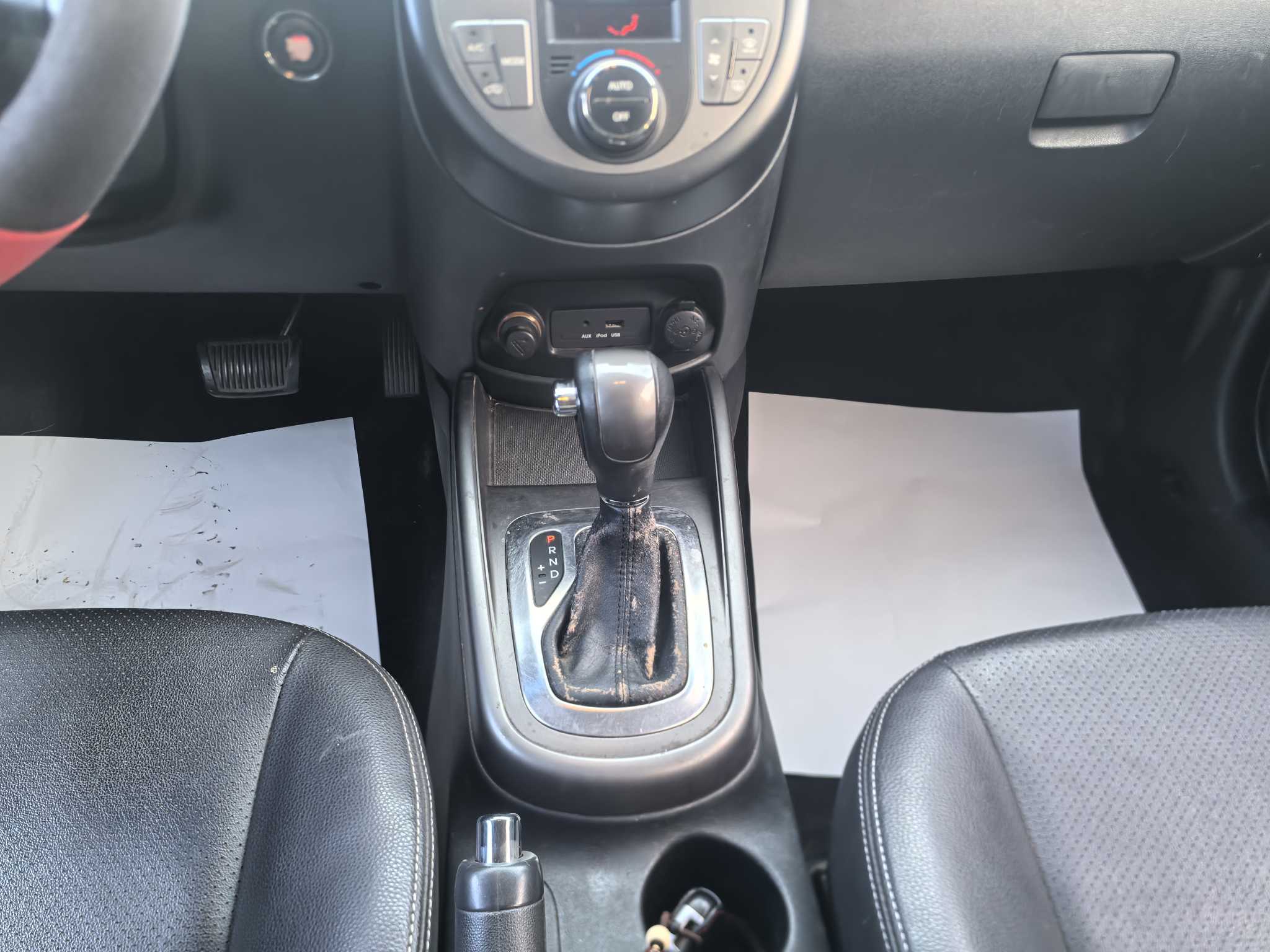 Kia Soul 2015 immagine di auto #12