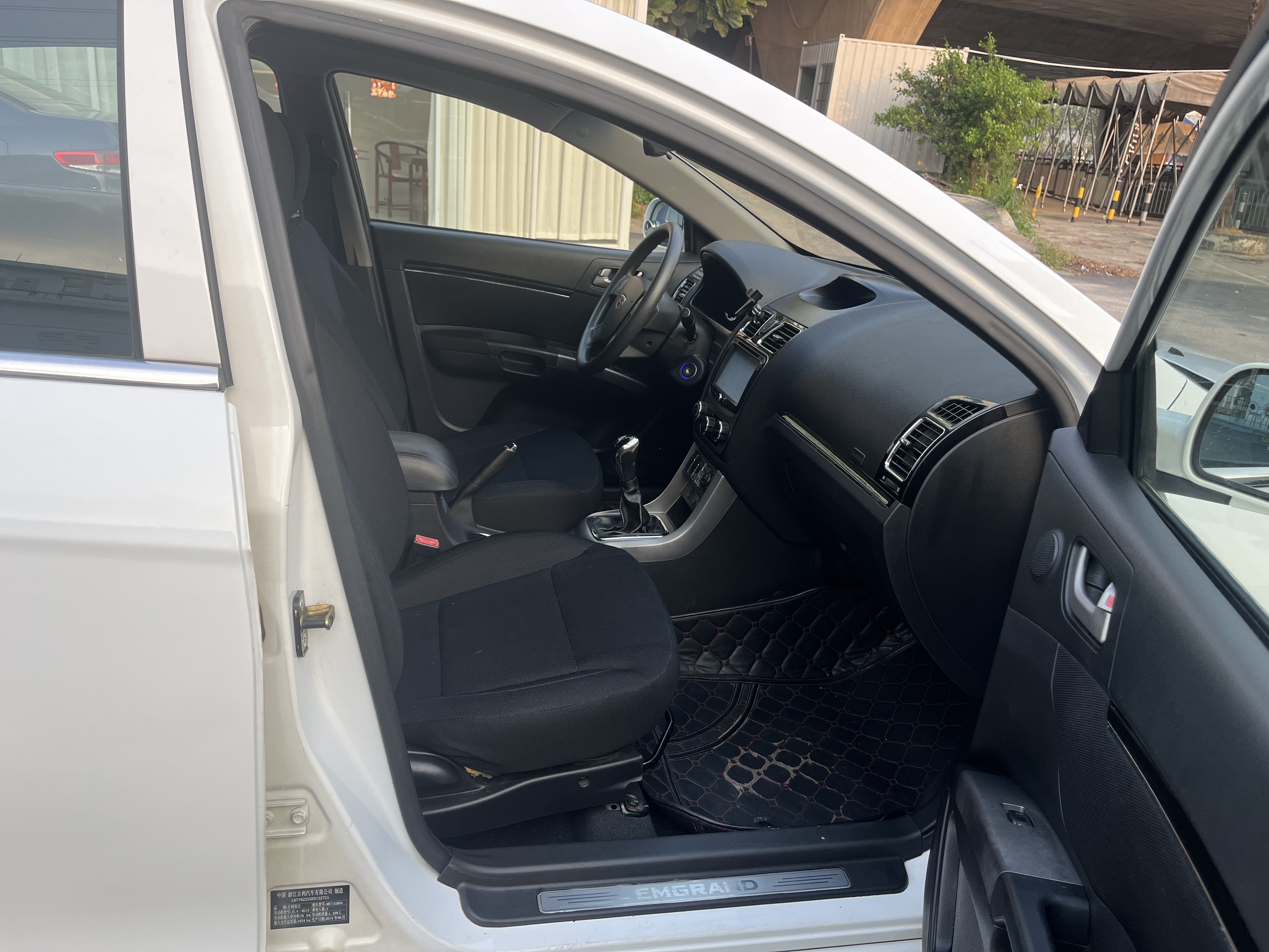 GEELY Emgrand Classic 2014 car image #12