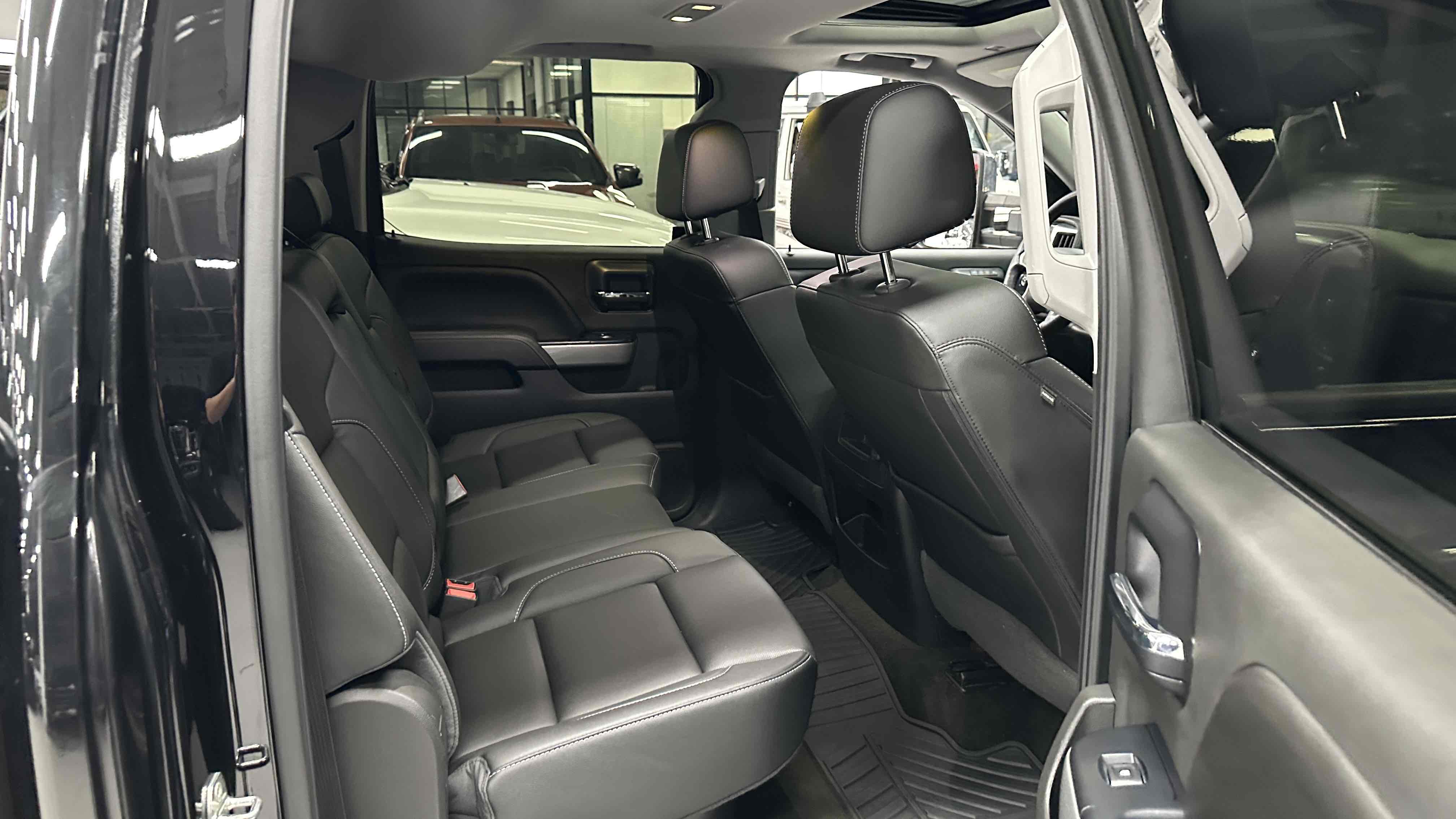 Chevrolet Silverado 2018 car image #12