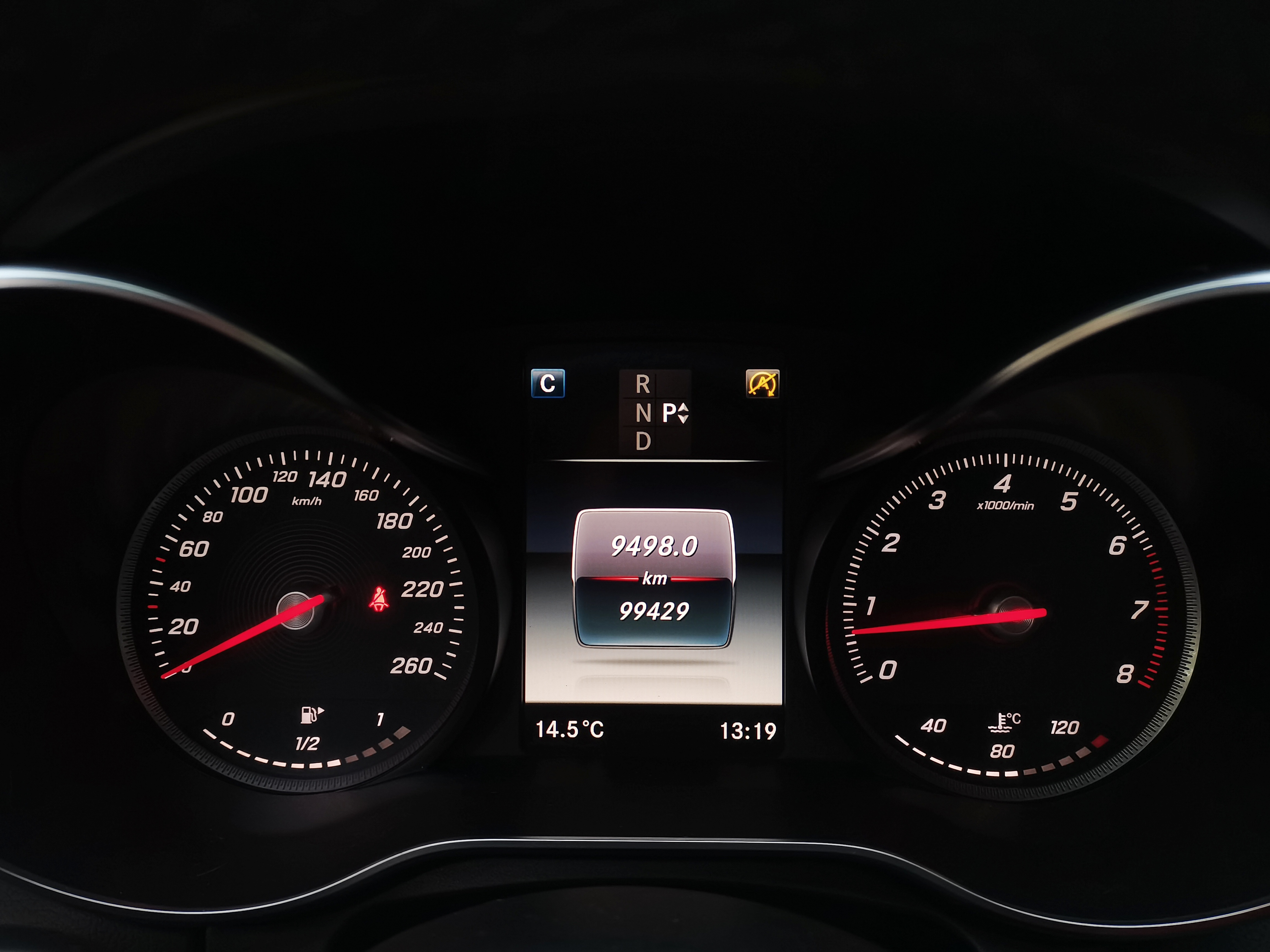 Mercedes-Benz C Class 2018 car image #12
