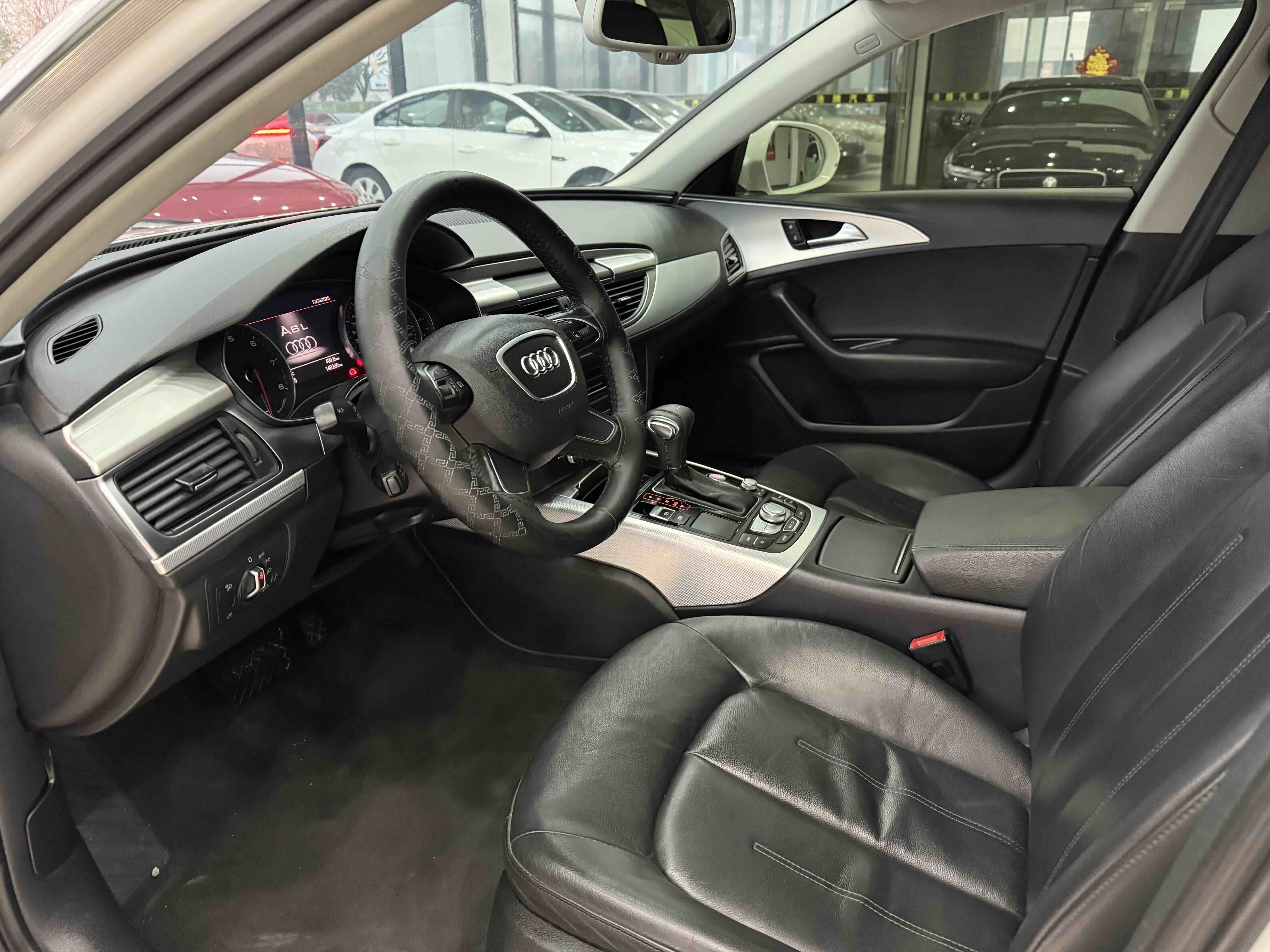 Audi A6L 2015 car image #12