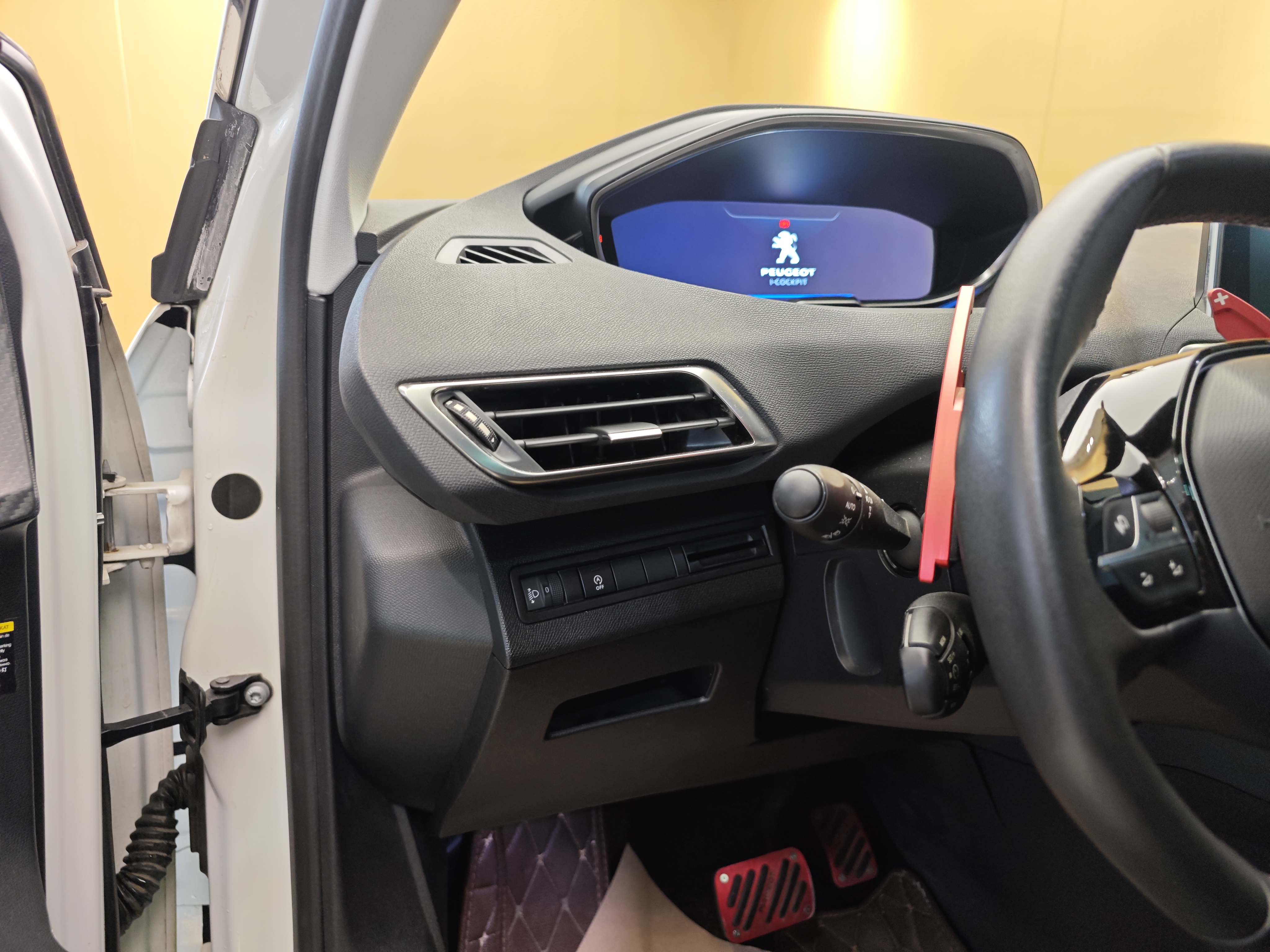 Peugeot 4008 2017 #12 Peugeot 4008 2017 car image #12