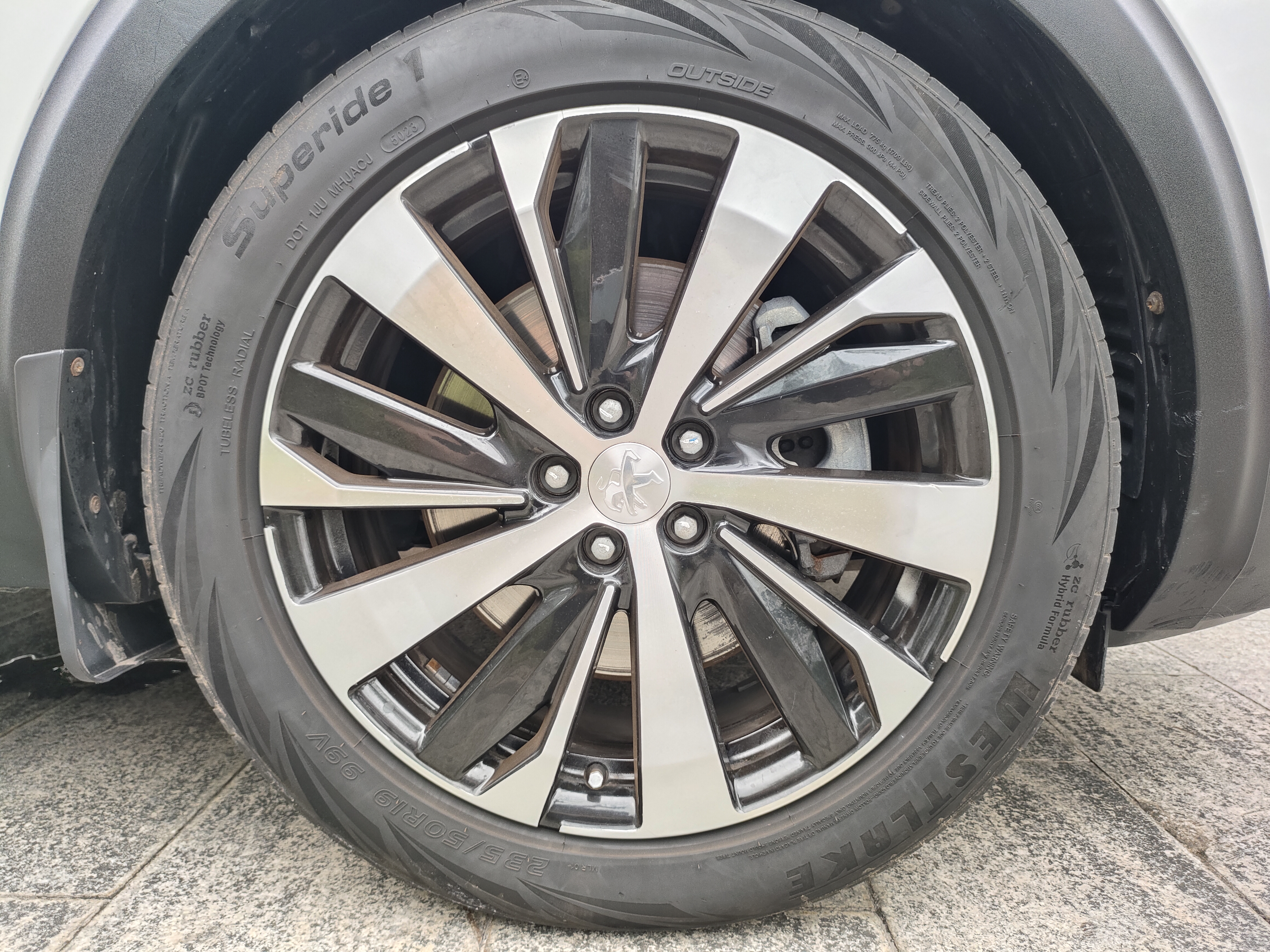 Peugeot 5008 2017 car image #12