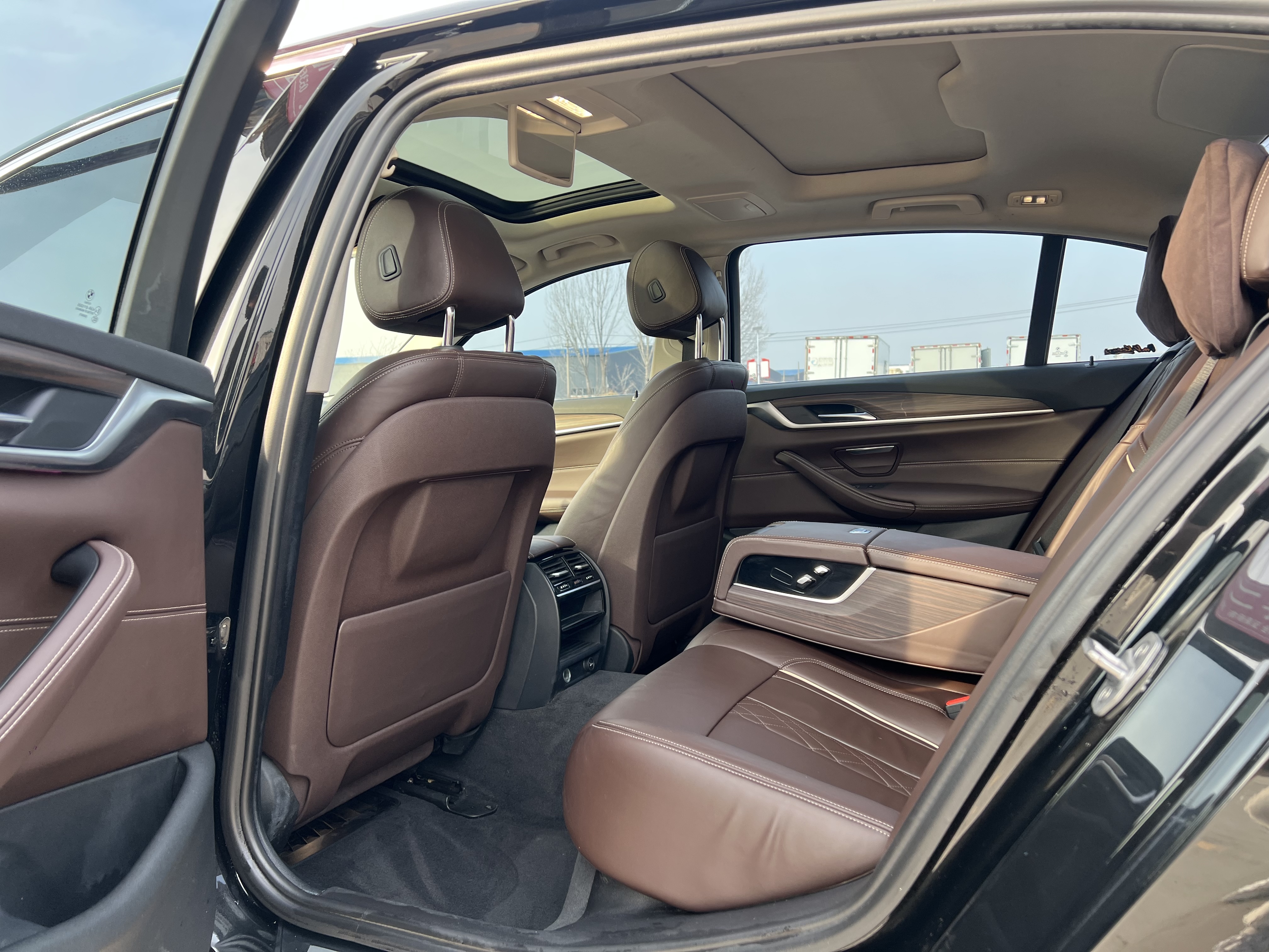 BMW 5 Series 2018 #12 BMW 5 Series 2018 car image #12