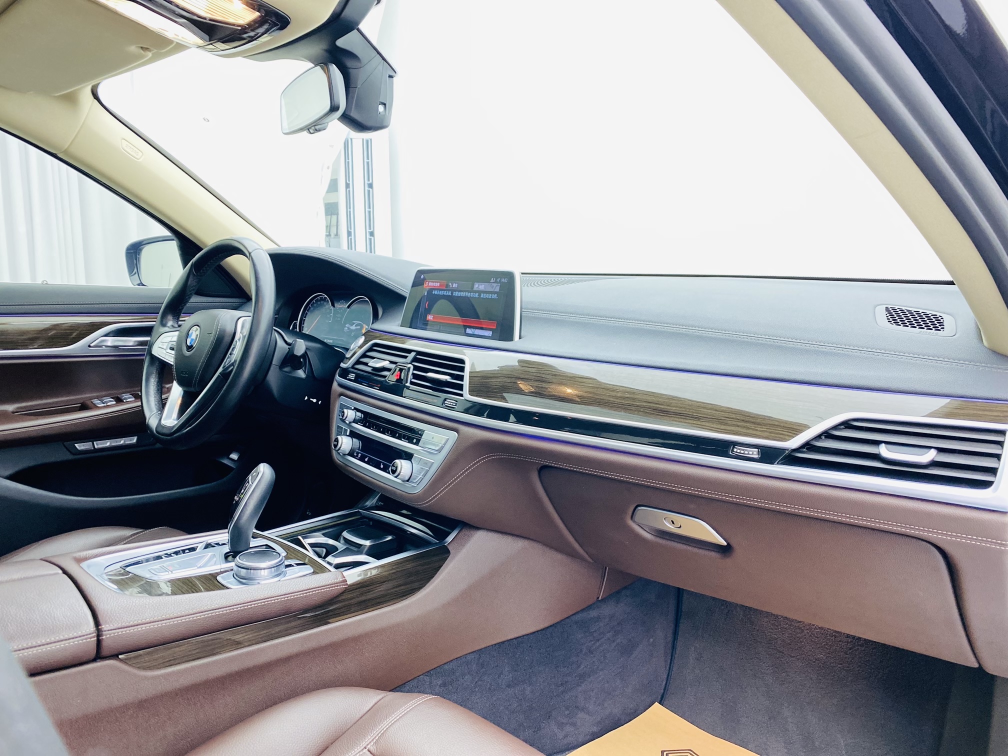 BMW 7 Series 2018 #12 BMW 7 Series 2018 car image #12