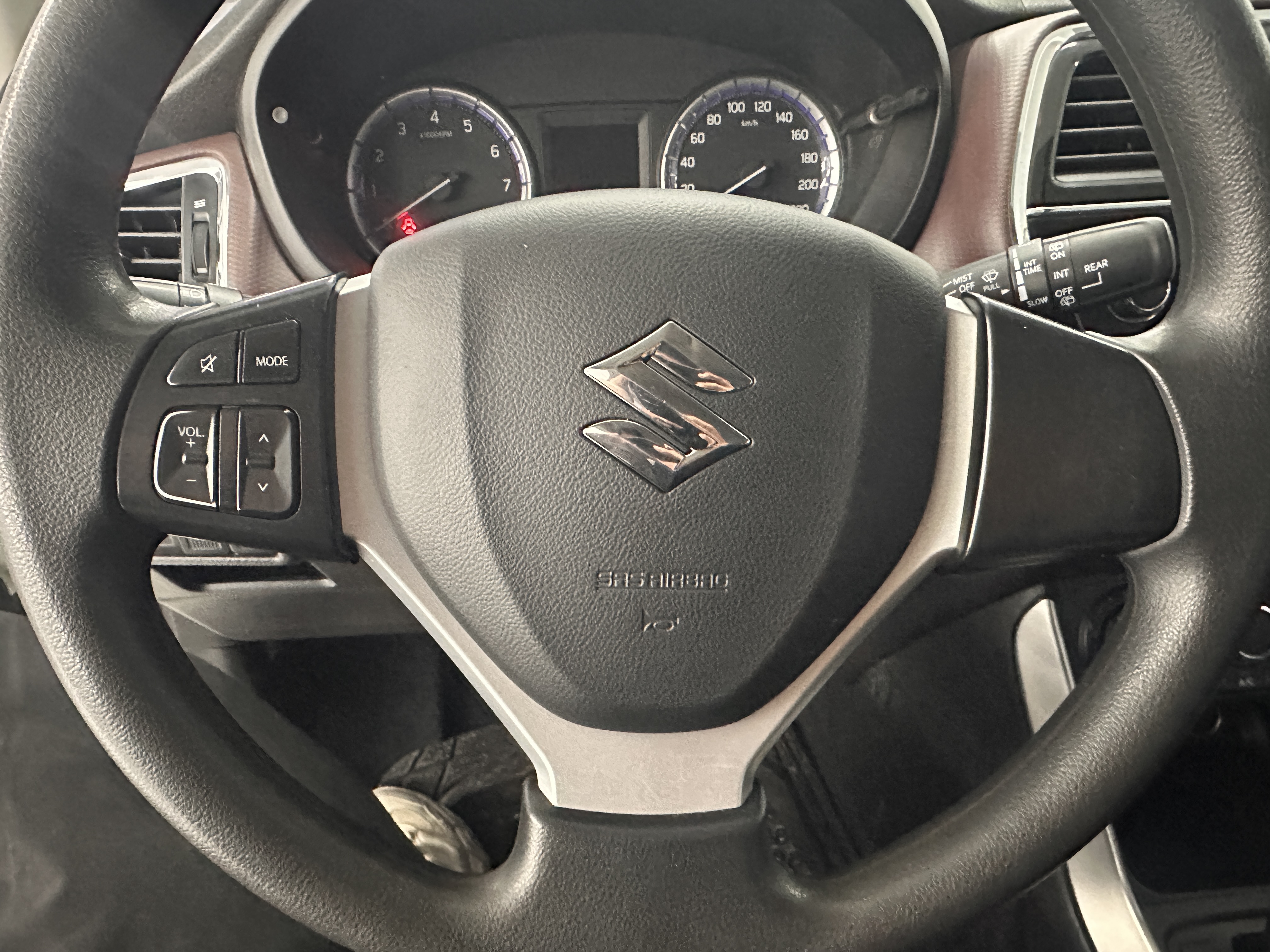 Suzuki SX4 S-CROSS 2019 image de voiture #12