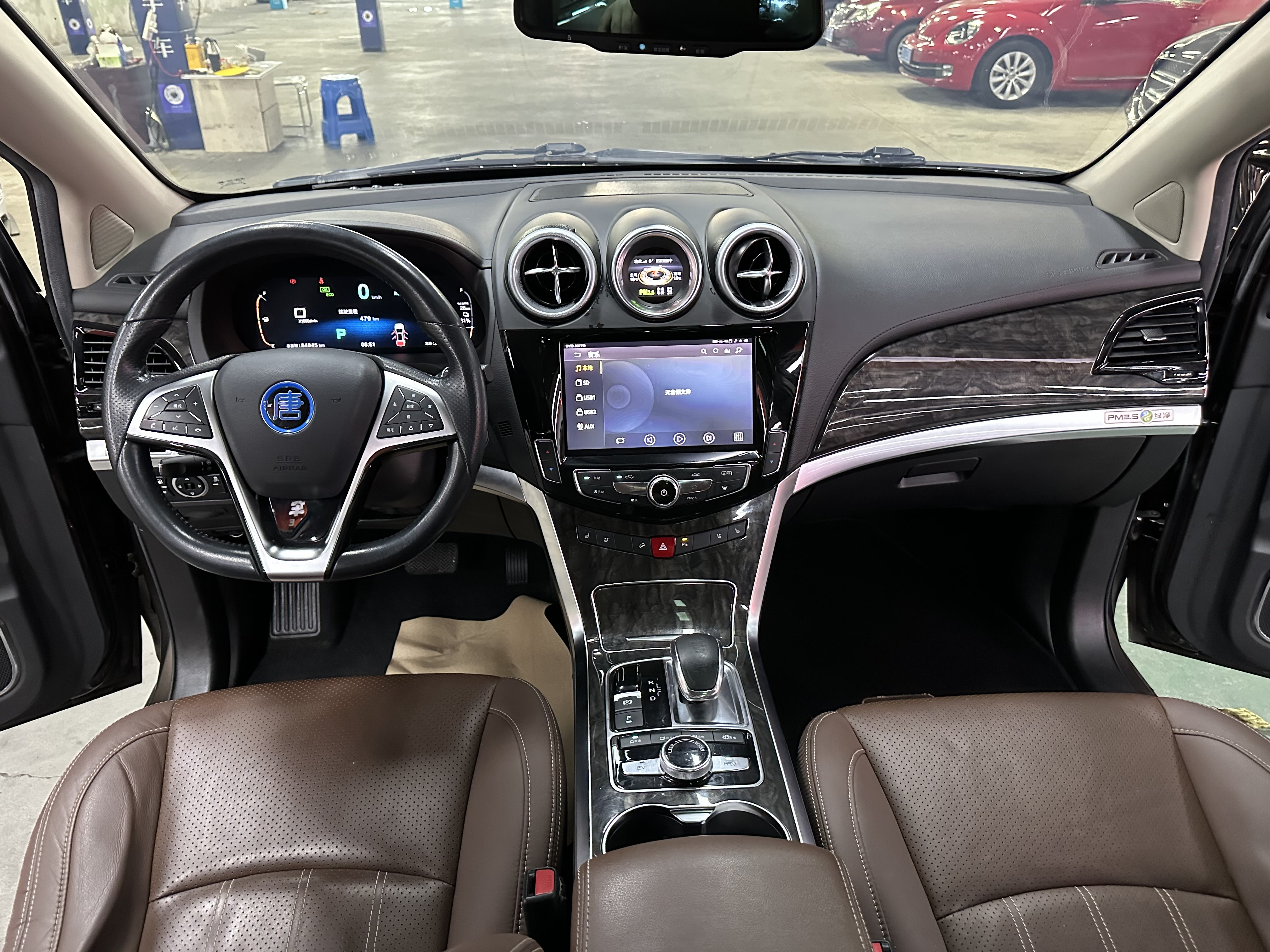 BYD Tang New Energy 2017 #12 BYD Tang New Energy 2017 car image #12