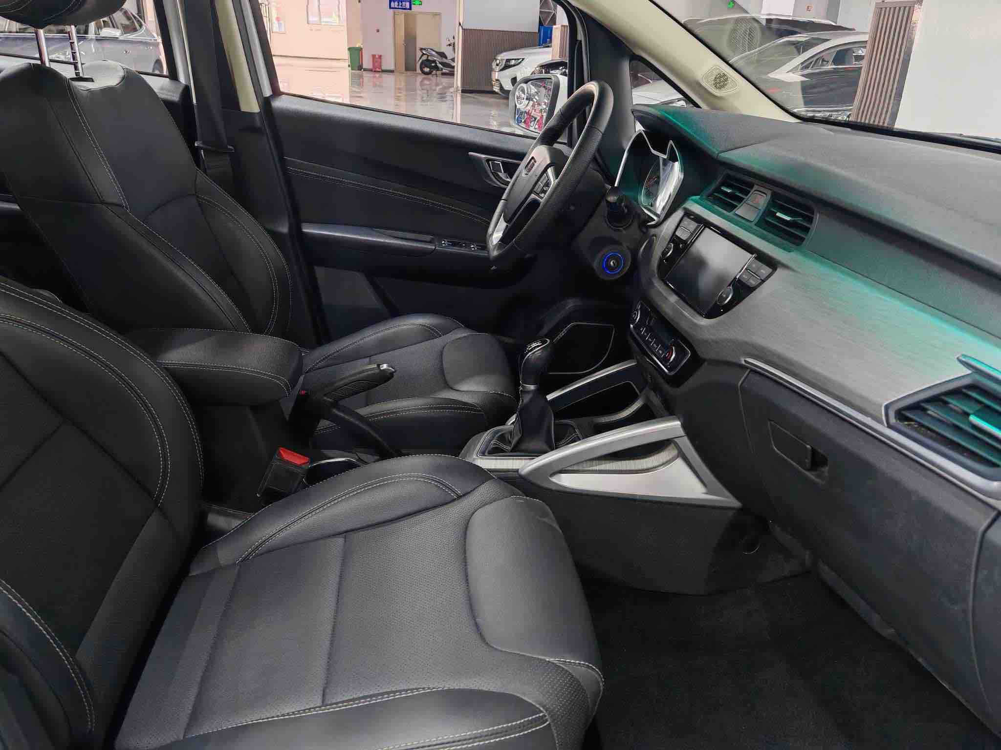 Vision X3 2018 car image #12
