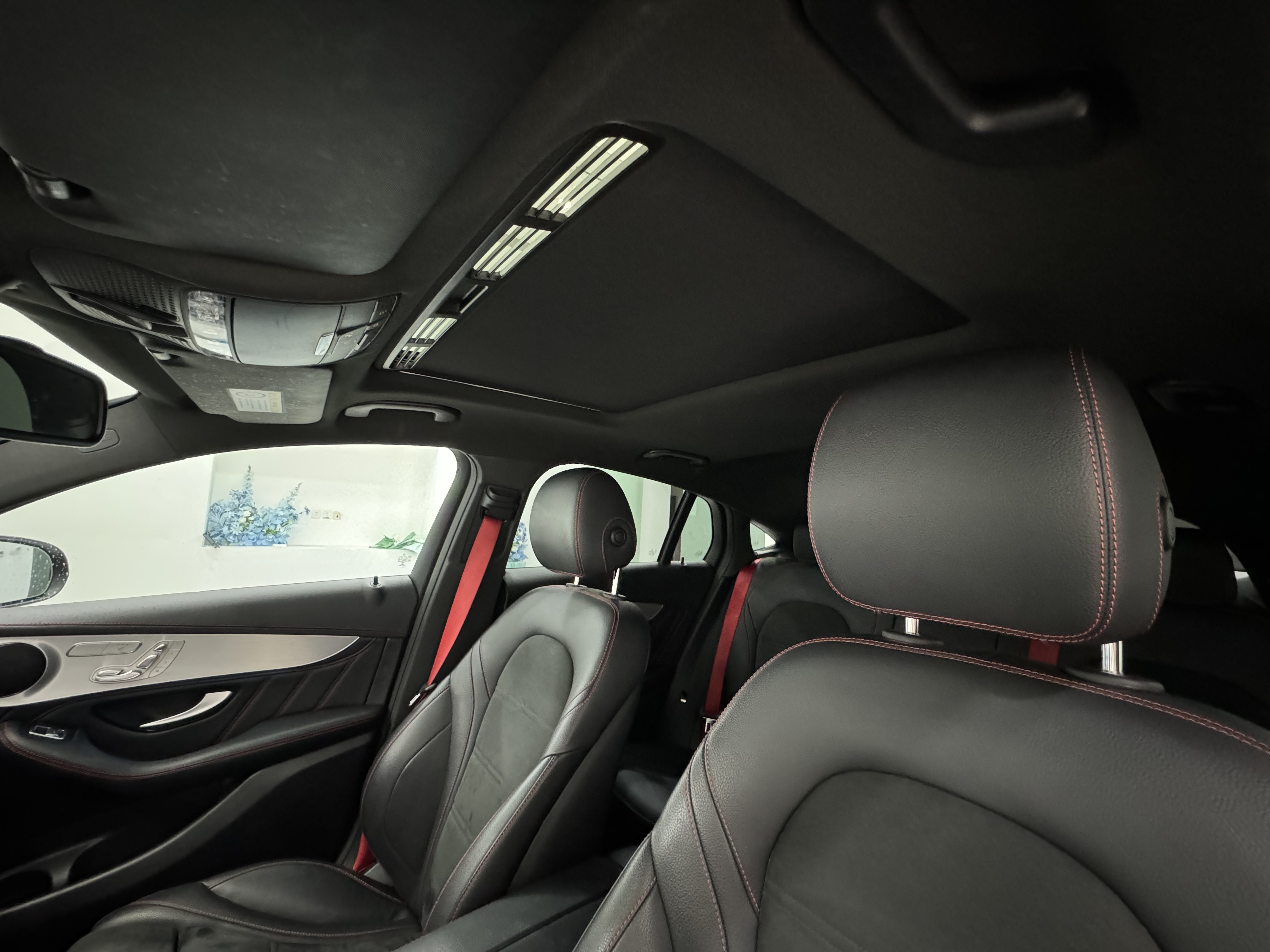 Mercedes-Benz GLC Coupe AMG 2018 изображение автомобиля #12