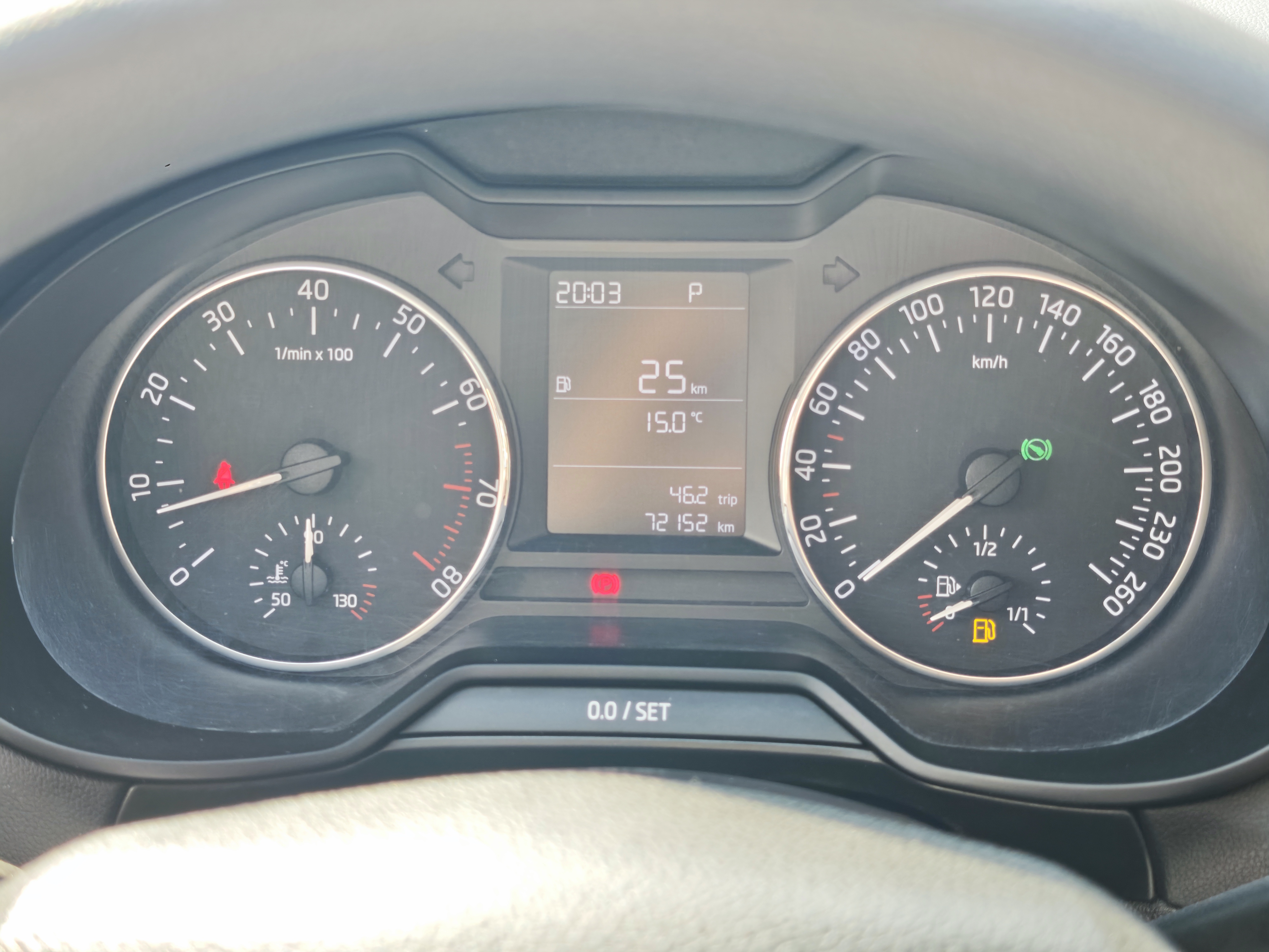 Skoda Octavia 2018 car image #12