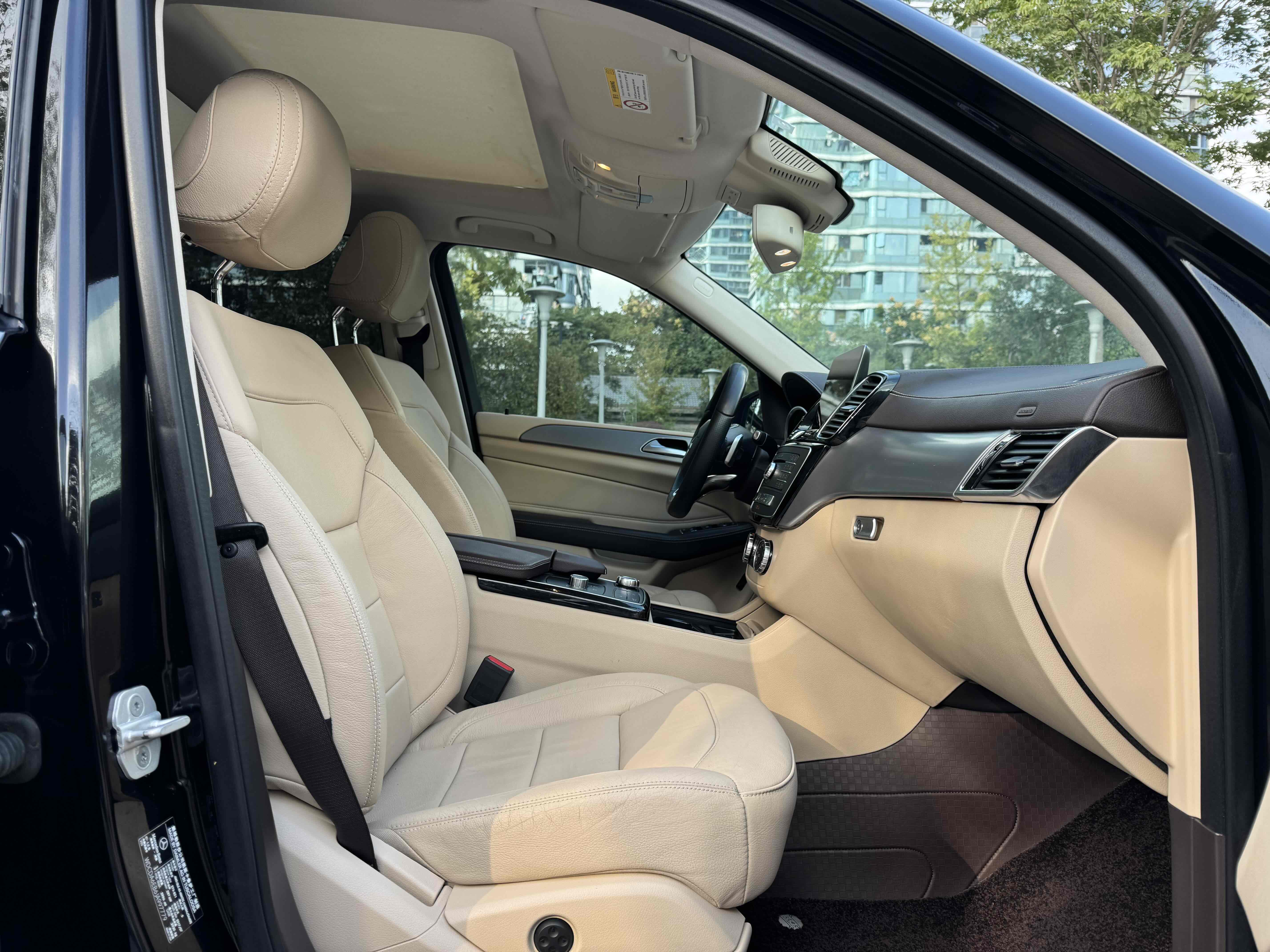 Mercedes-Benz GLE AMG 2017 car image #12