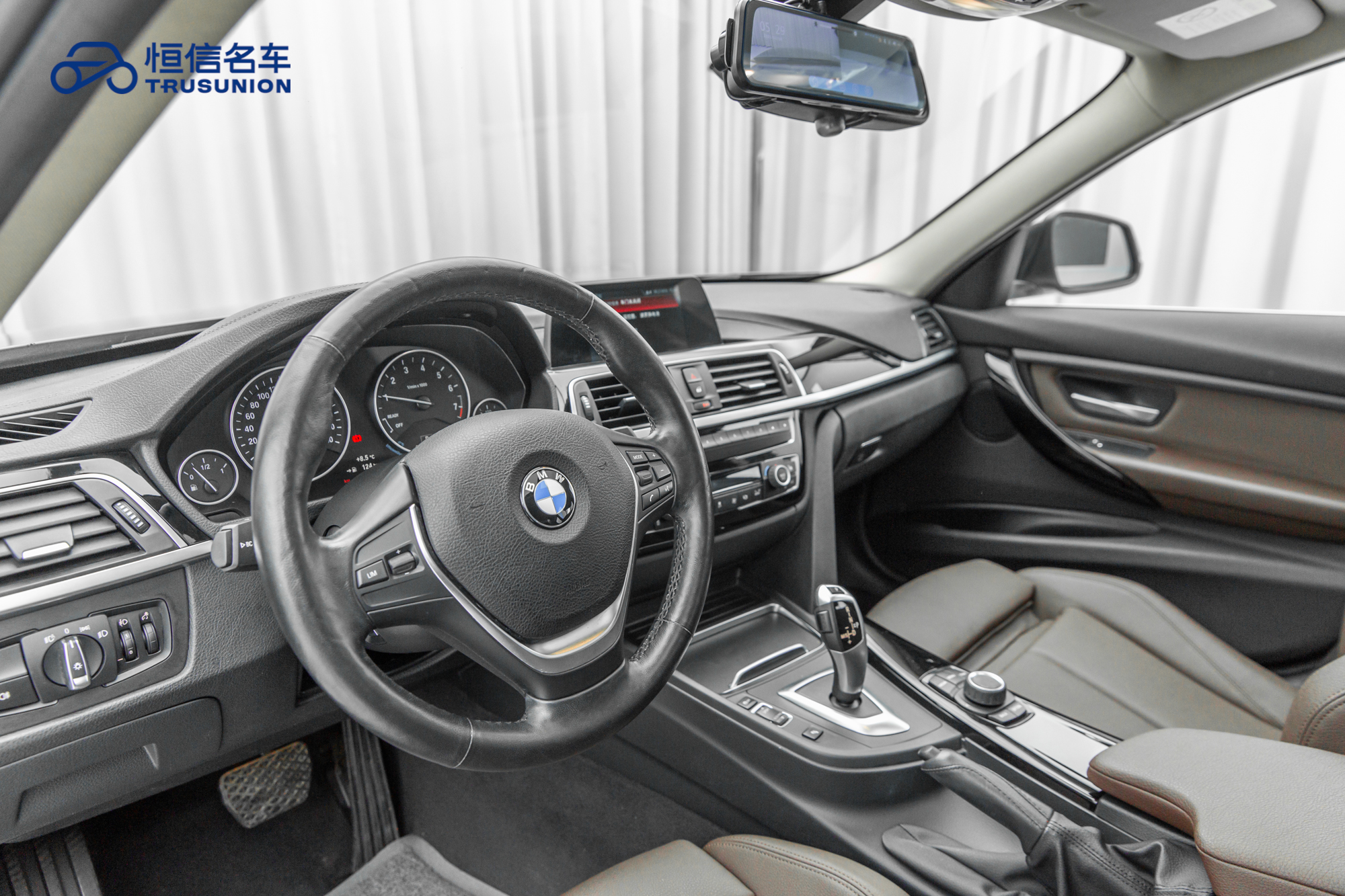 BMW 3 Series 2018 #12 BMW 3 Series 2018 car image #12