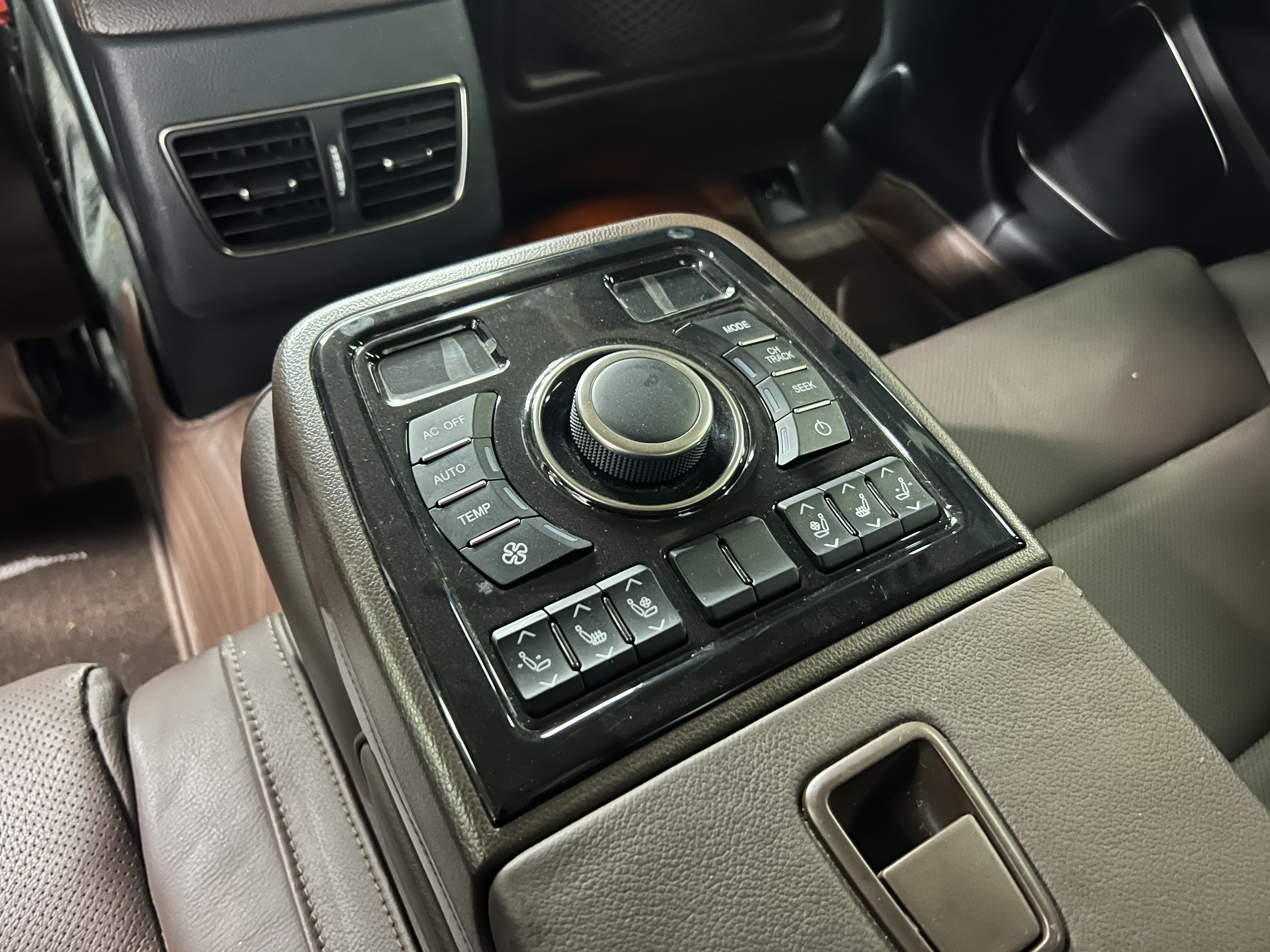 HongQi GuoLi 2017 #12 HongQi GuoLi 2017 car image #12