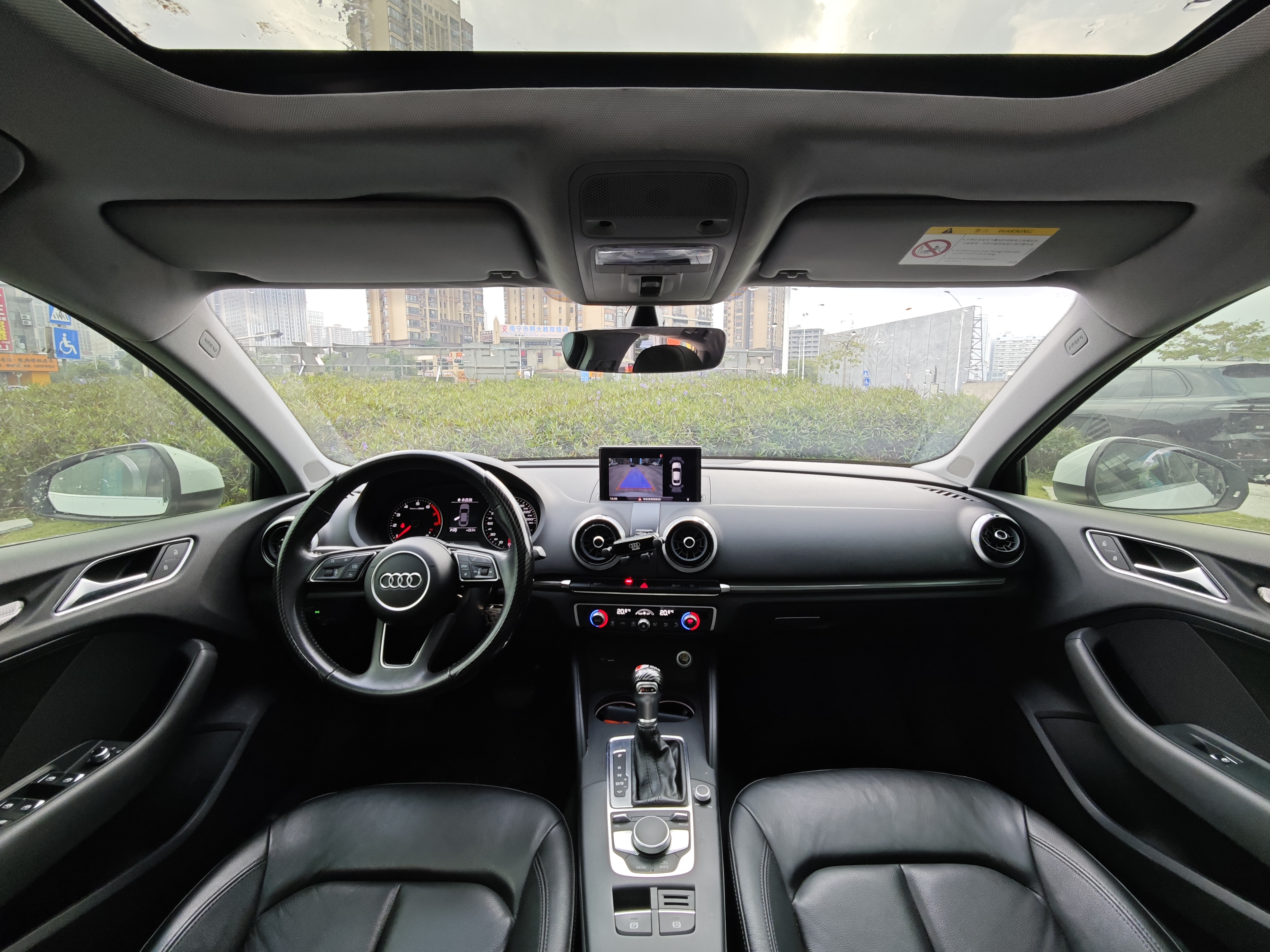 Audi A3 2018 car image #12