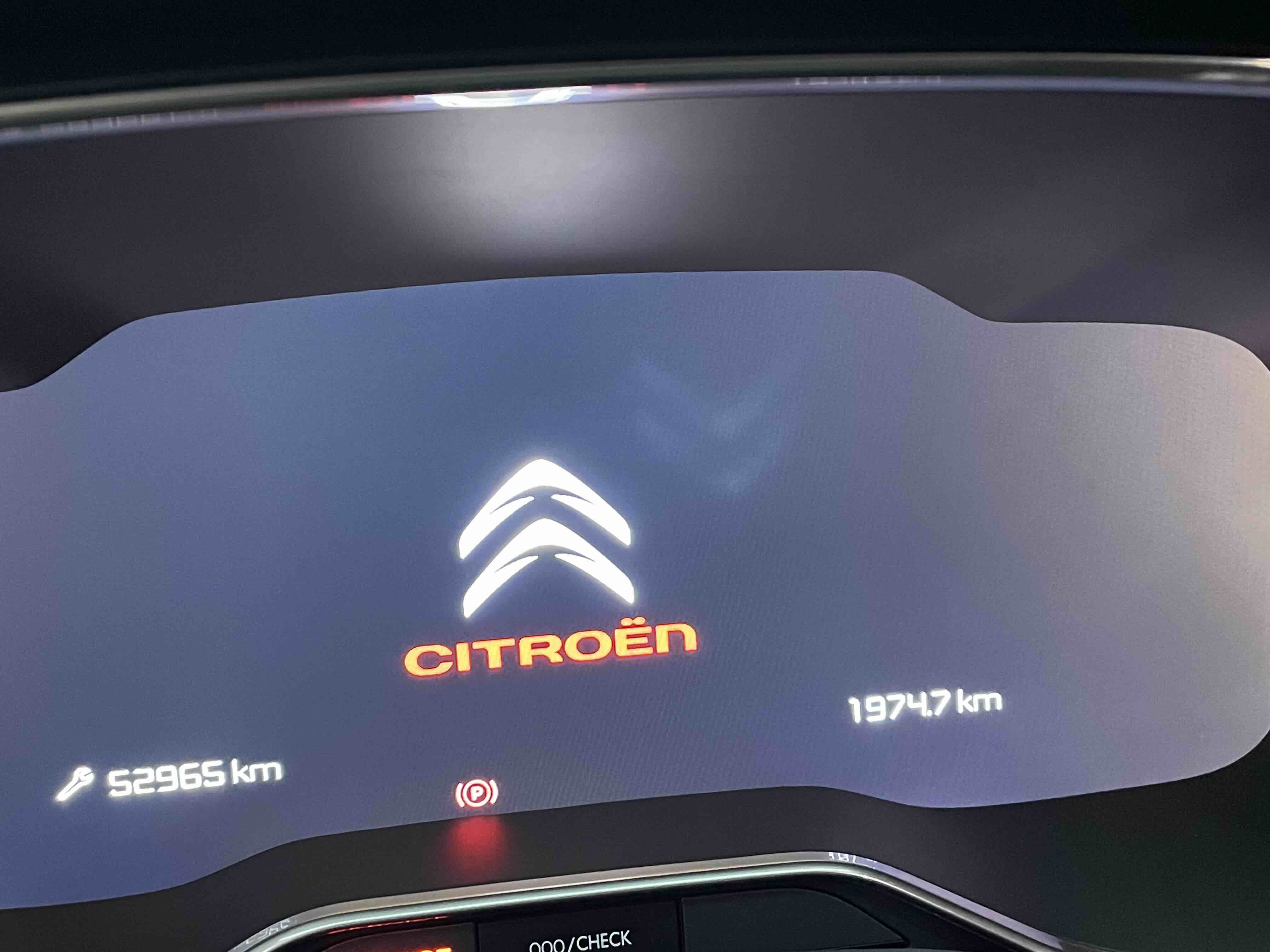 Citroen C5 AIRCROSS 2018 car image #12