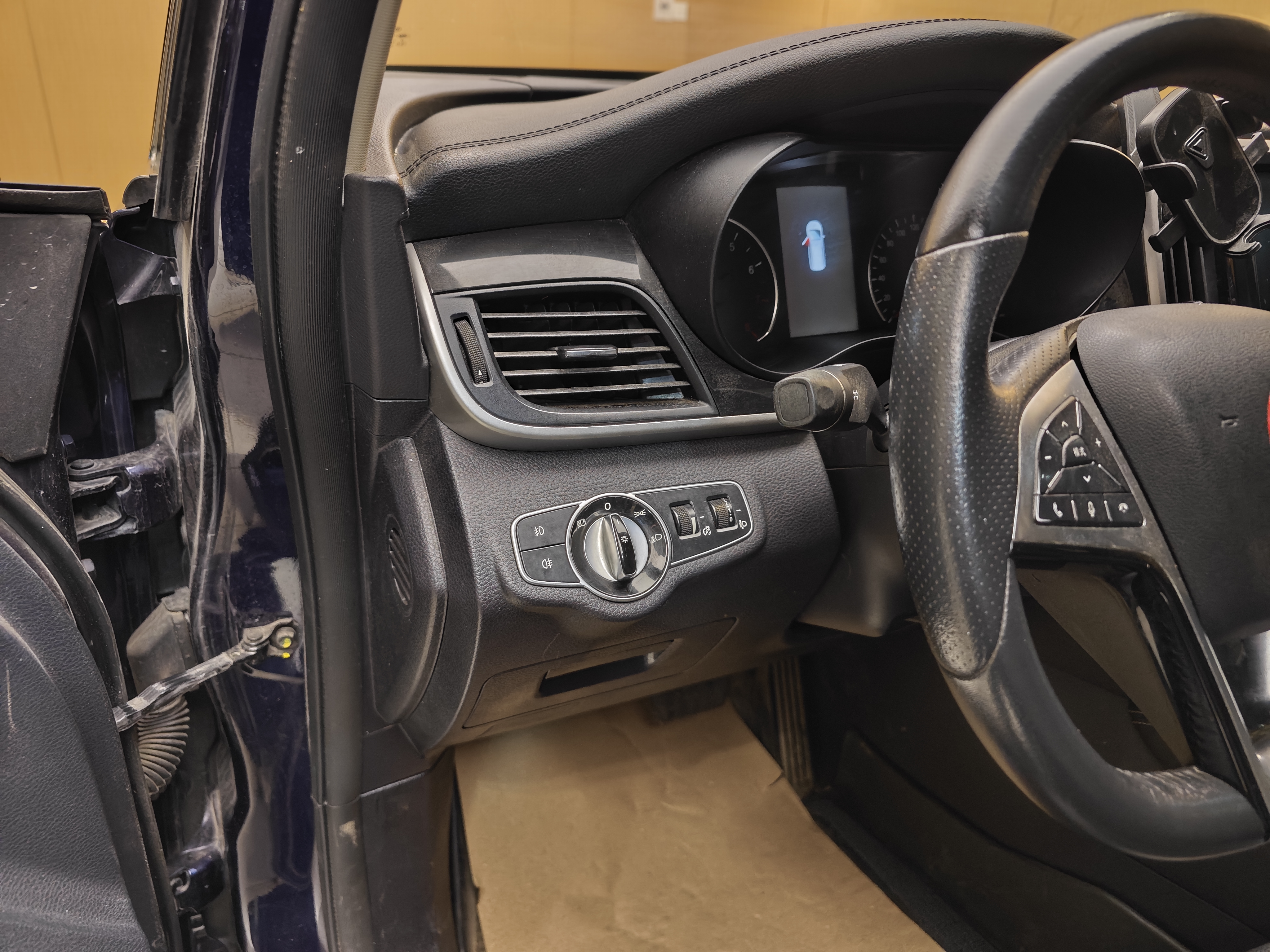 BYD Song MAX 2018 #12 BYD Song MAX 2018 car image #12