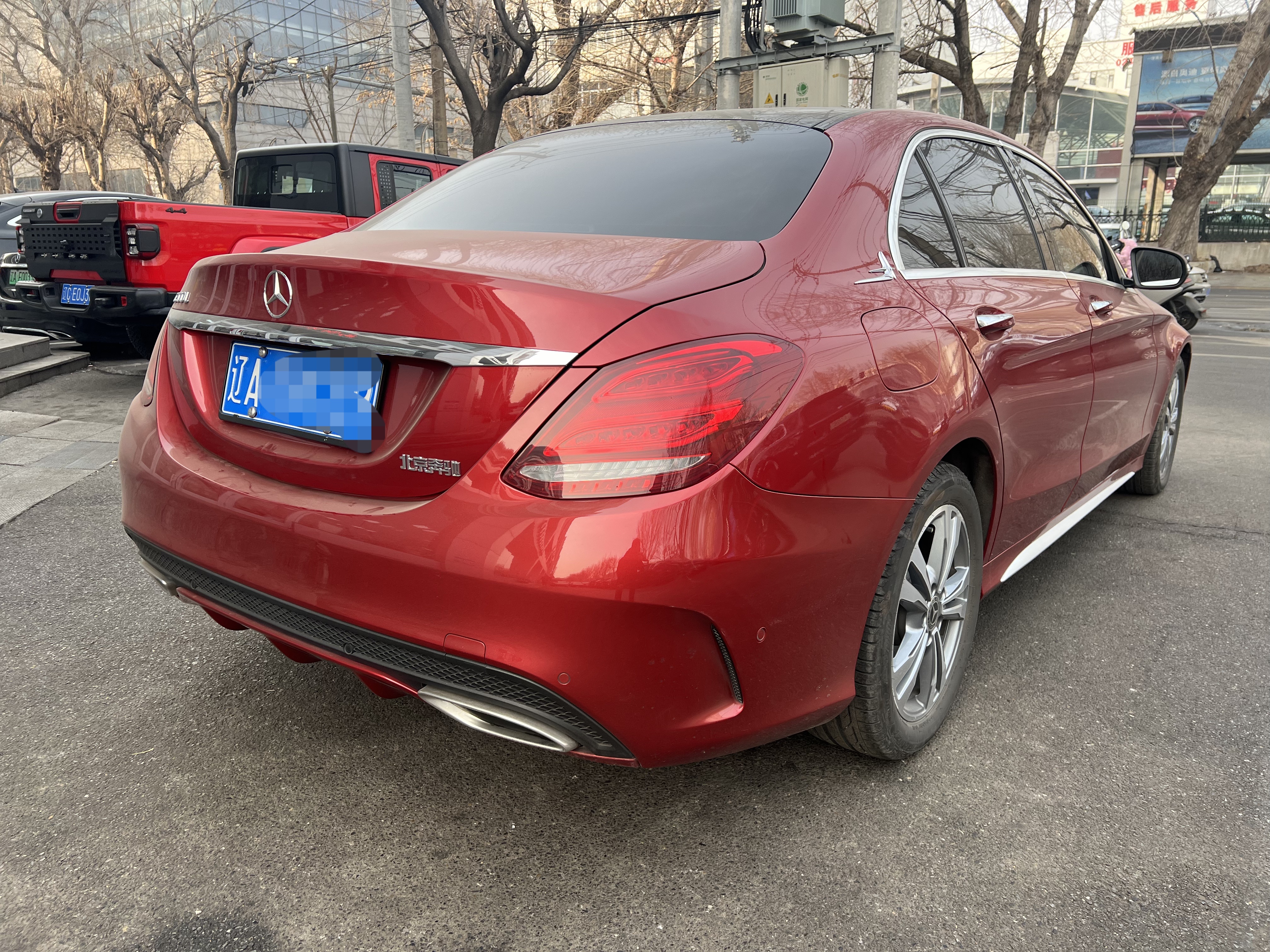 Mercedes-Benz C Class 2018 car image #12