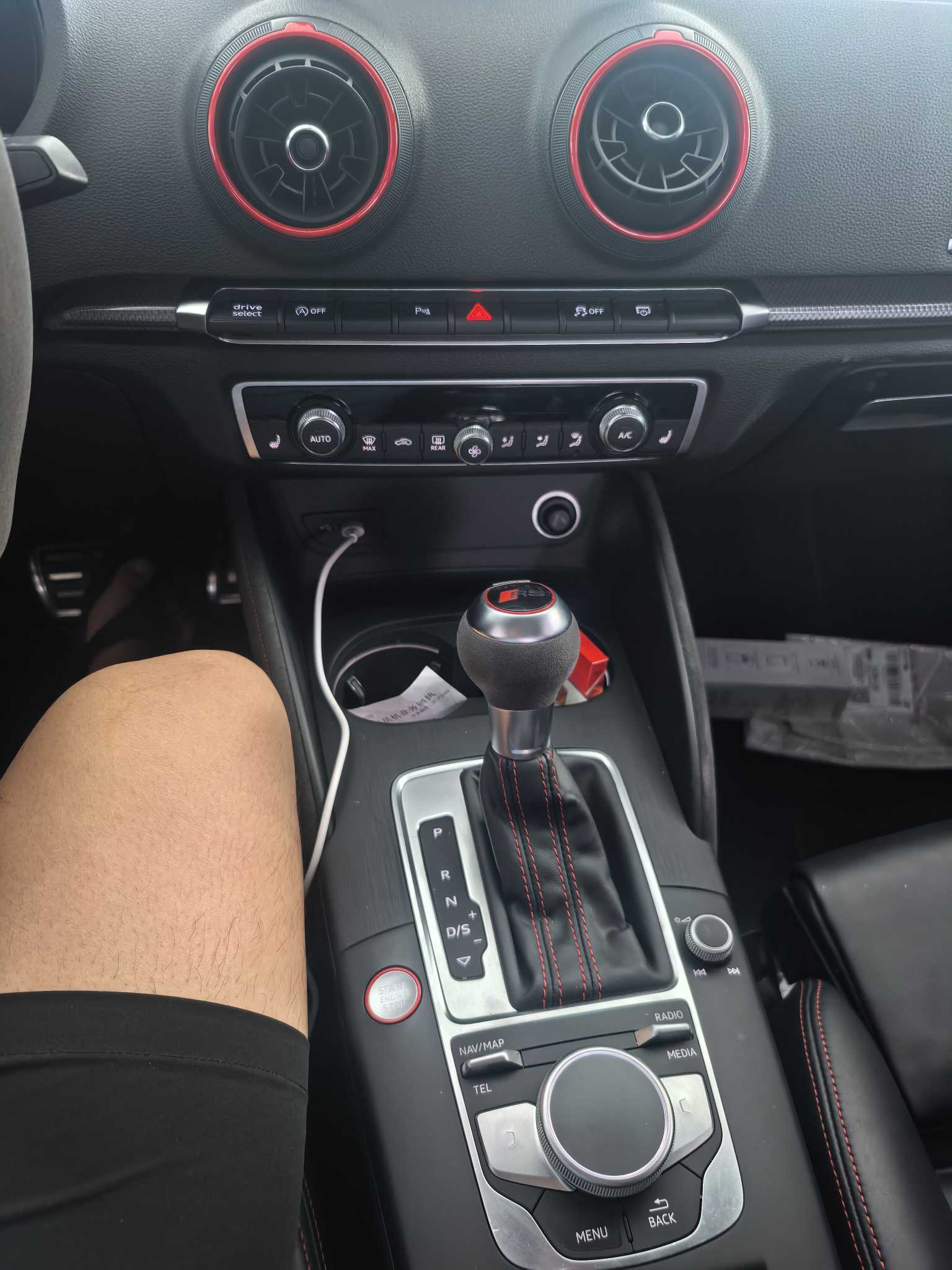 Audi RS 3 2018 car image #12