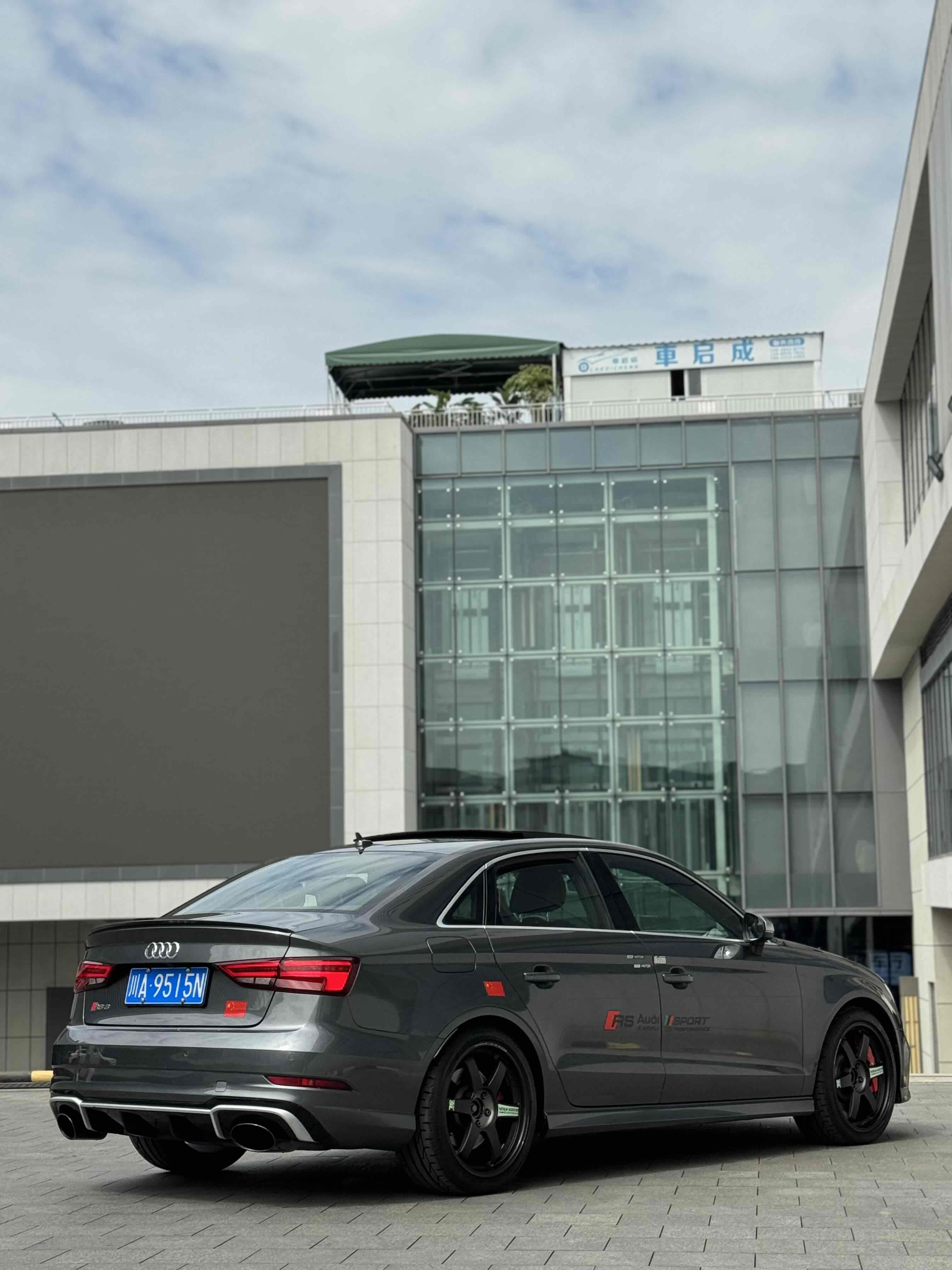 Audi RS 3 2018 #12 Audi RS 3 2018 immagine di auto #12