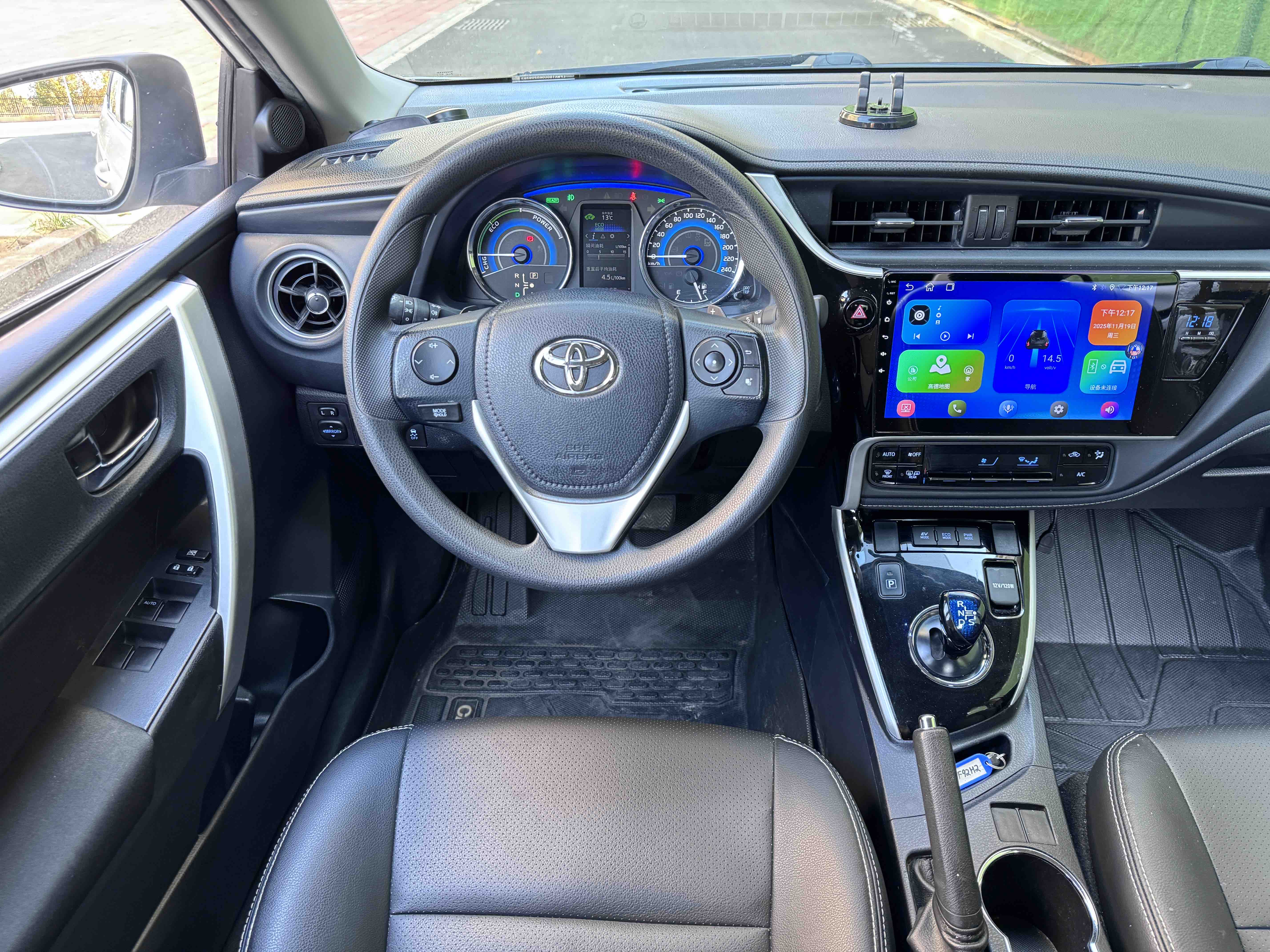 Corolla 2019 car image #12
