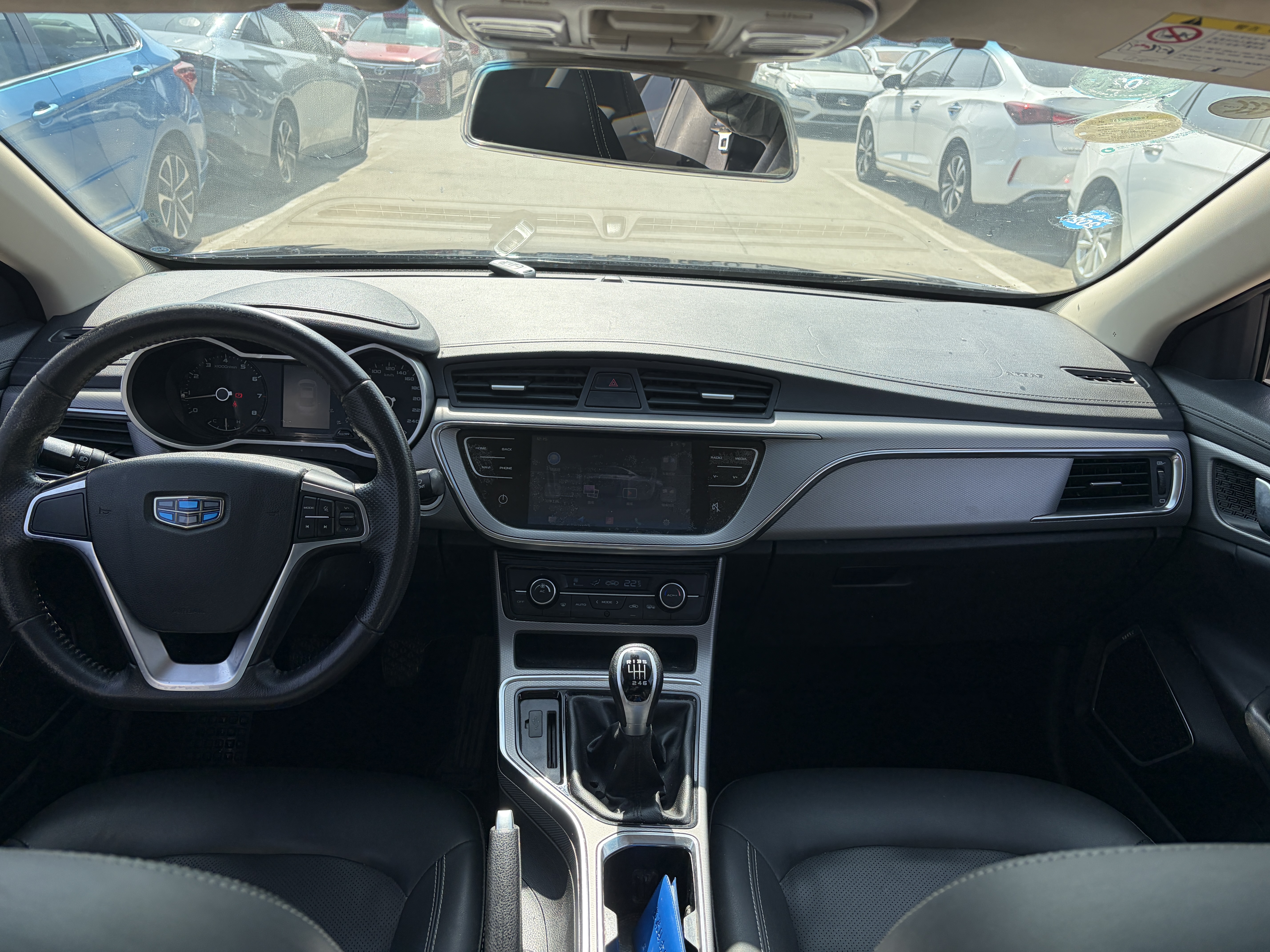 Emgrand GL 2018 #12 Emgrand GL 2018 car image #12