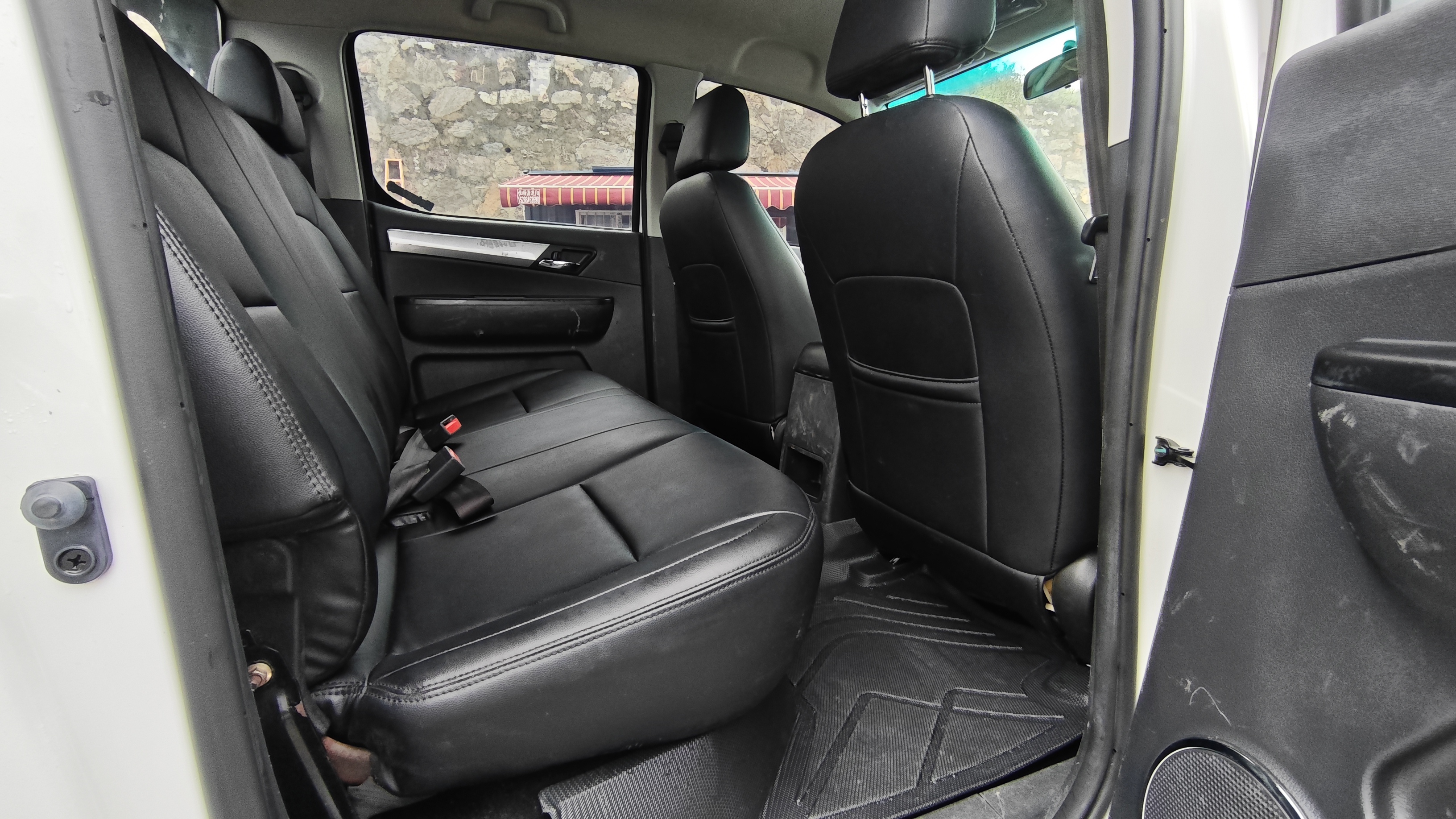 JAC 2019 car image #12