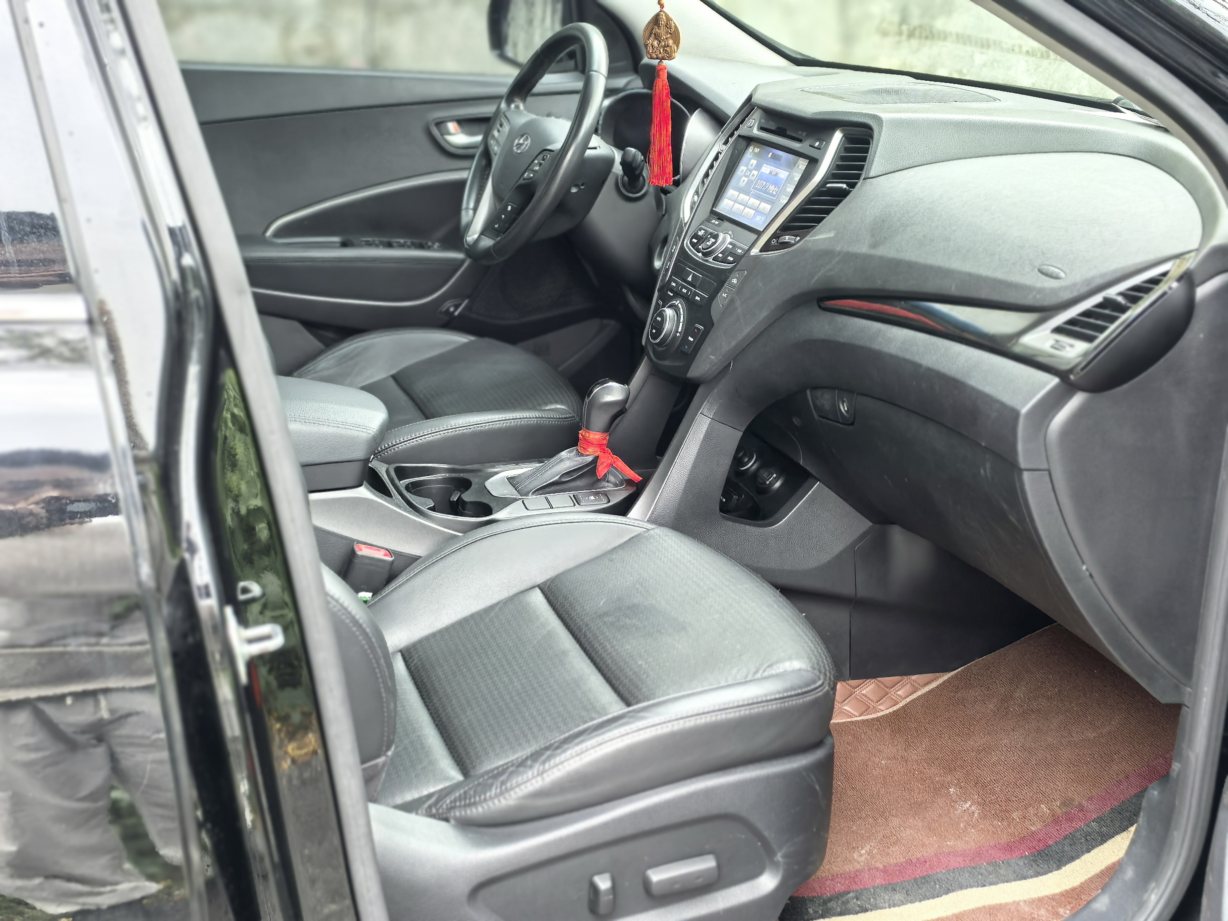 Hyundai Grand Santa Fe 2013 car image #12